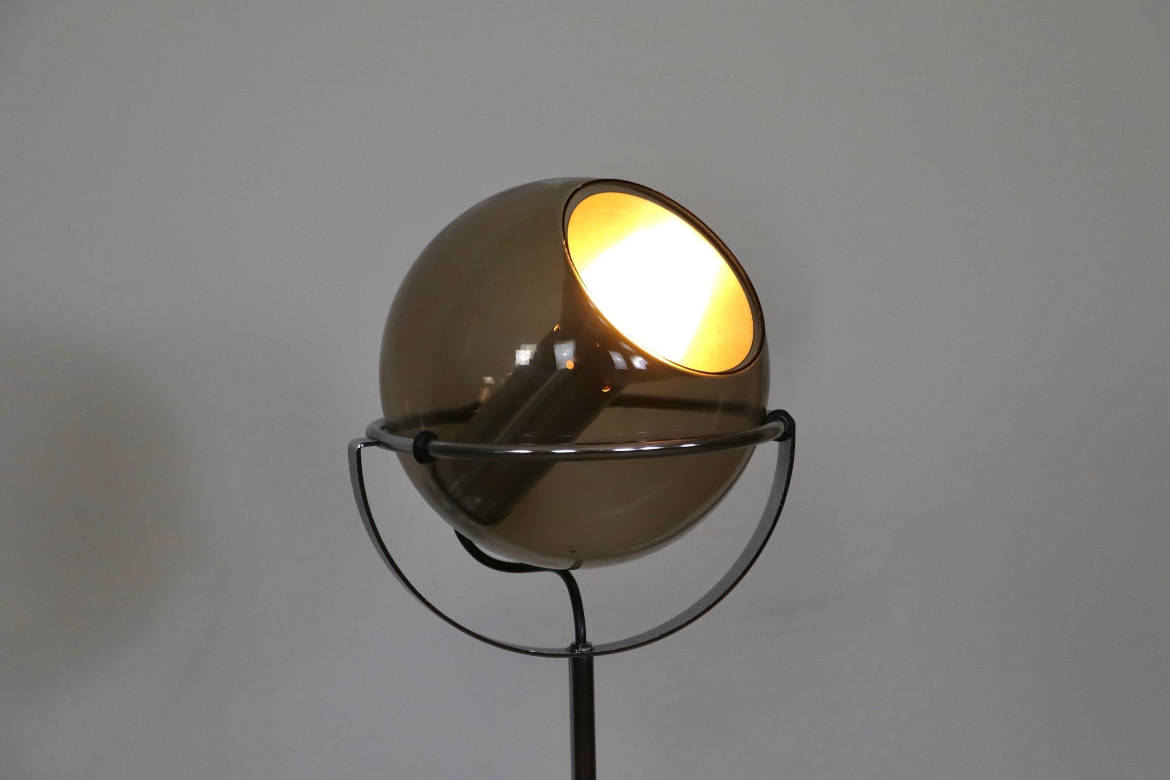 Lampadaire Globe de Frank Ligtelijn pour Raak Amsterdam, années 1960 en vente 9
