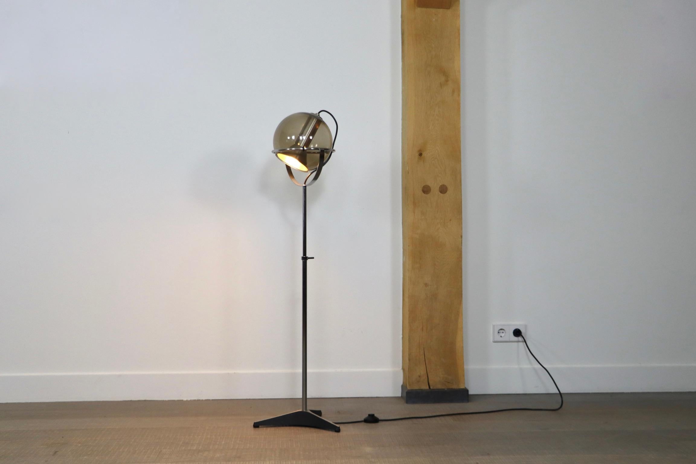 Mid-20th Century Globe Floor Lamp by Frank Ligtelijn for RAAK Amsterdam, 1960s For Sale
