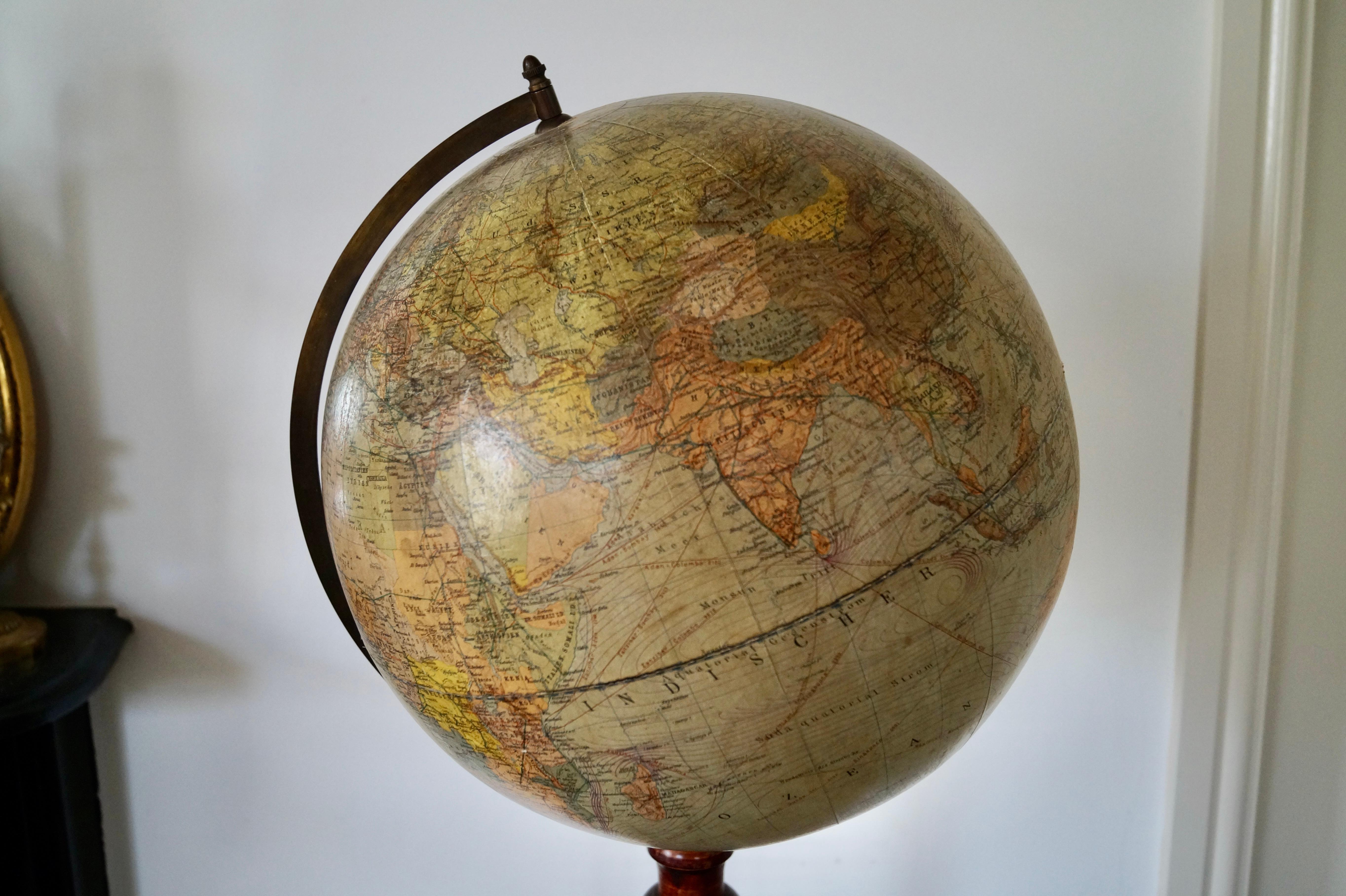 Globe from Dietrich Reimers. Germany 1930's For Sale 3