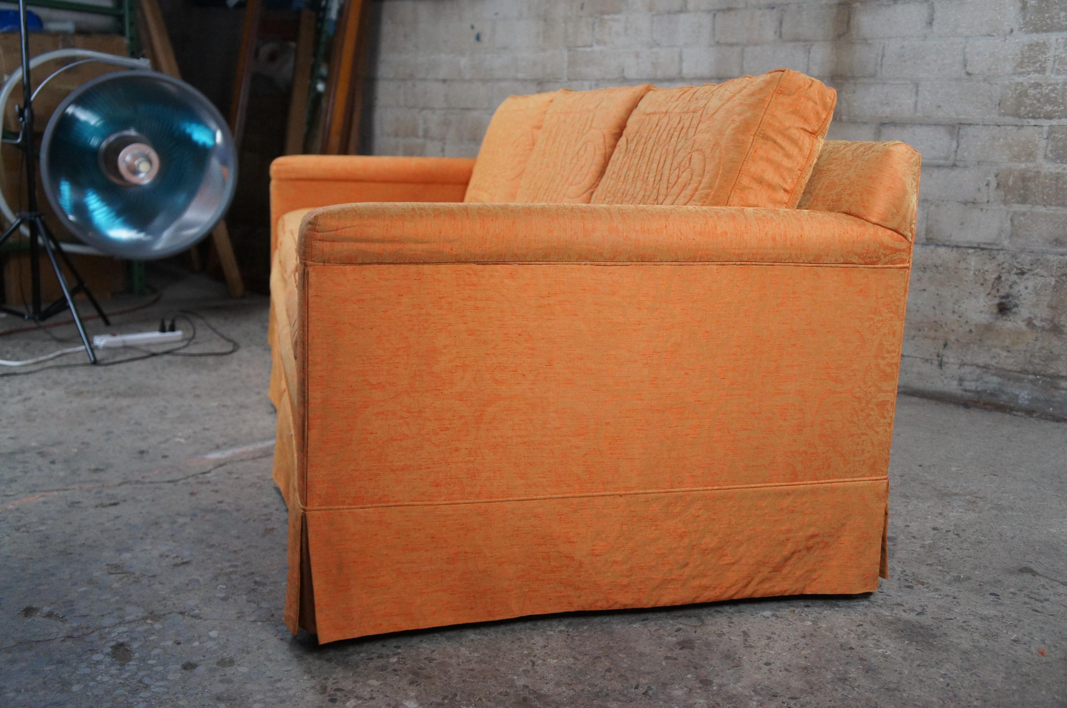 Globe Furniture Mid-Century Modern Orange Damask Mahogany Quilted 3 Seater Sofa For Sale 4