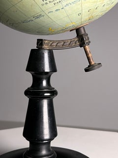 Globe J Forest Paris