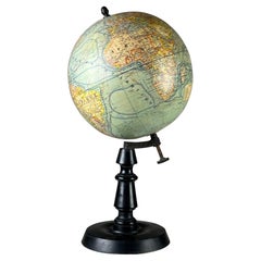Globe J Forest A' Paris