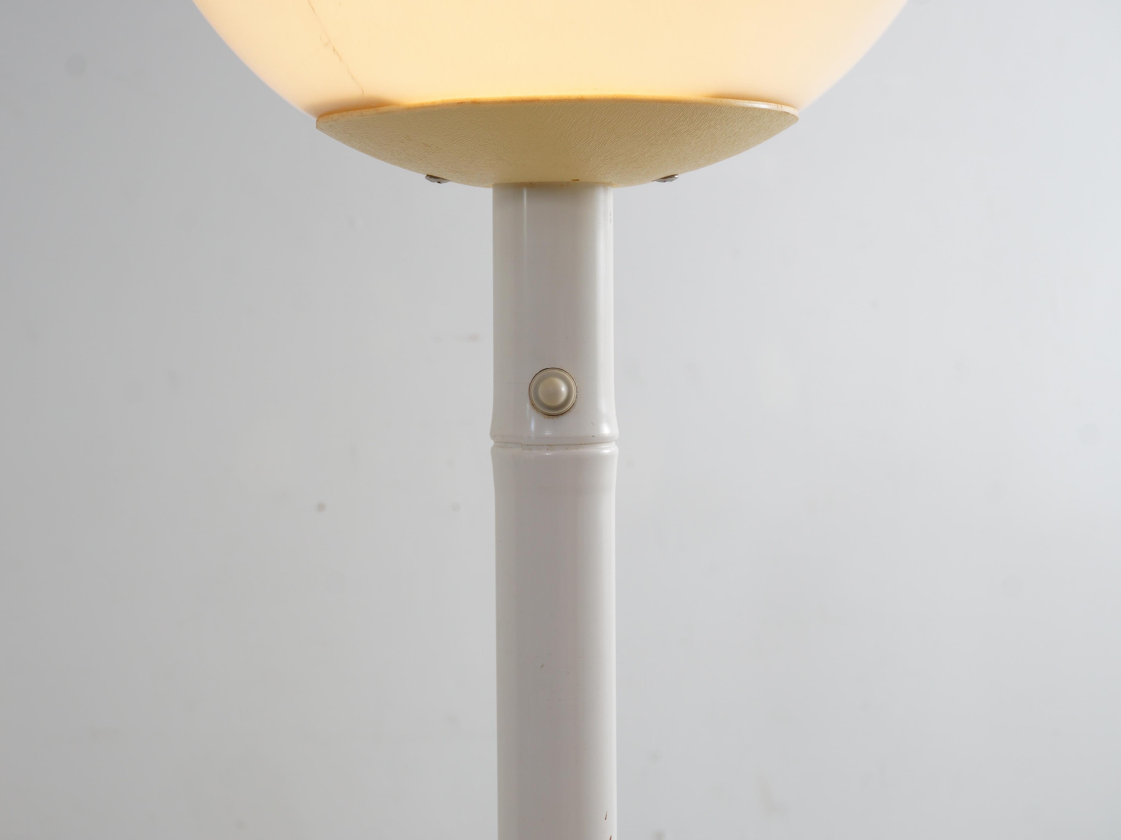 olympia lunar 1 lamp