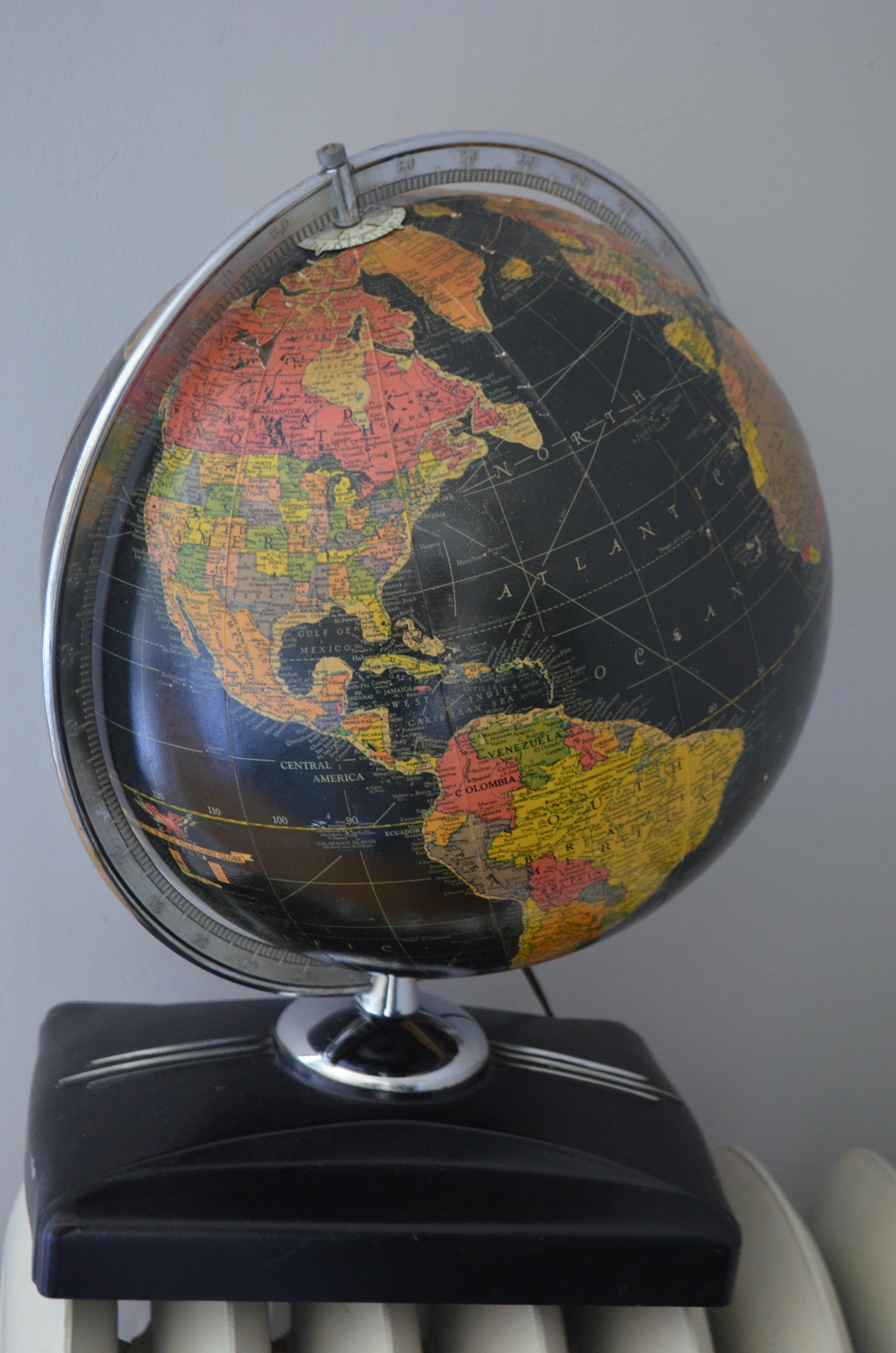 Globe Light-Up Art Deco Era in Rare Black Field of Color with Book Slot Base In Good Condition In Madison, WI