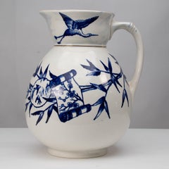 Globe Pottery. Tunis design. Ein großer blau-weißer Krug des Aesthetic Movement