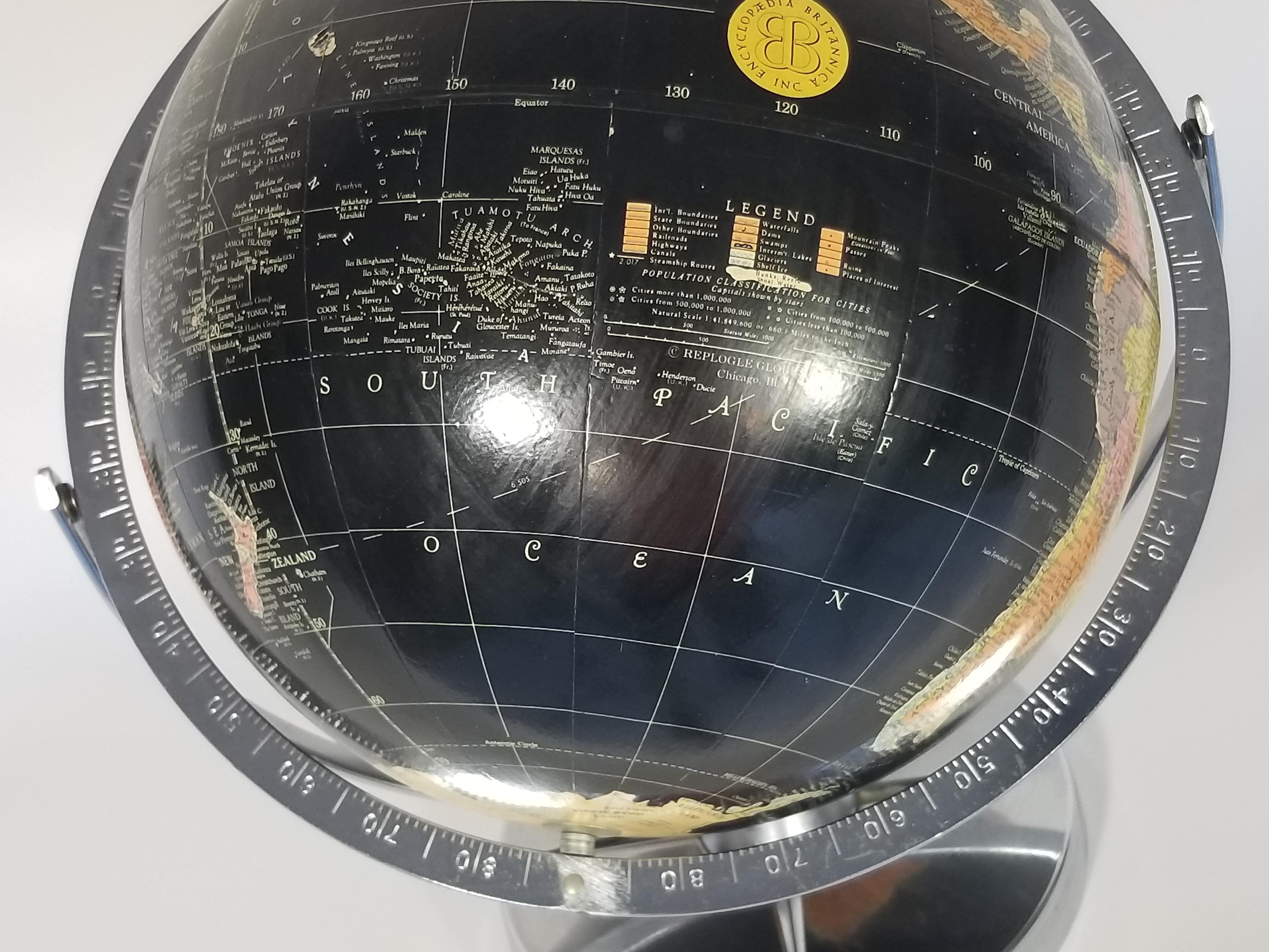 Globe Replogle Midcentury Black with Chrome Base 7