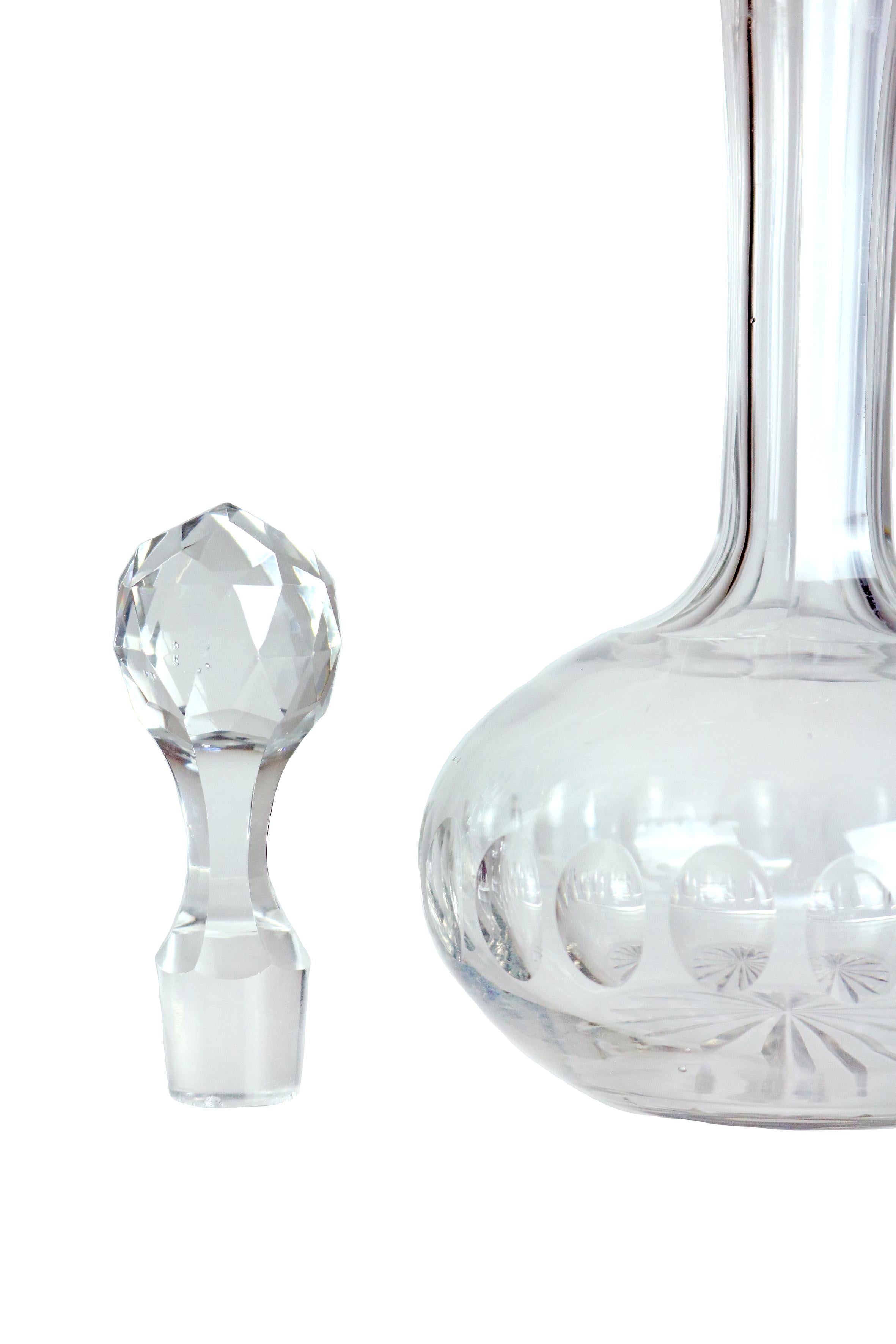 Globe Shape Victorian Glass Decanter In Excellent Condition In Oxfordshire, GB