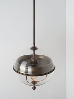 Paire de Globe Lights en verre clair, Italie, Contemporary