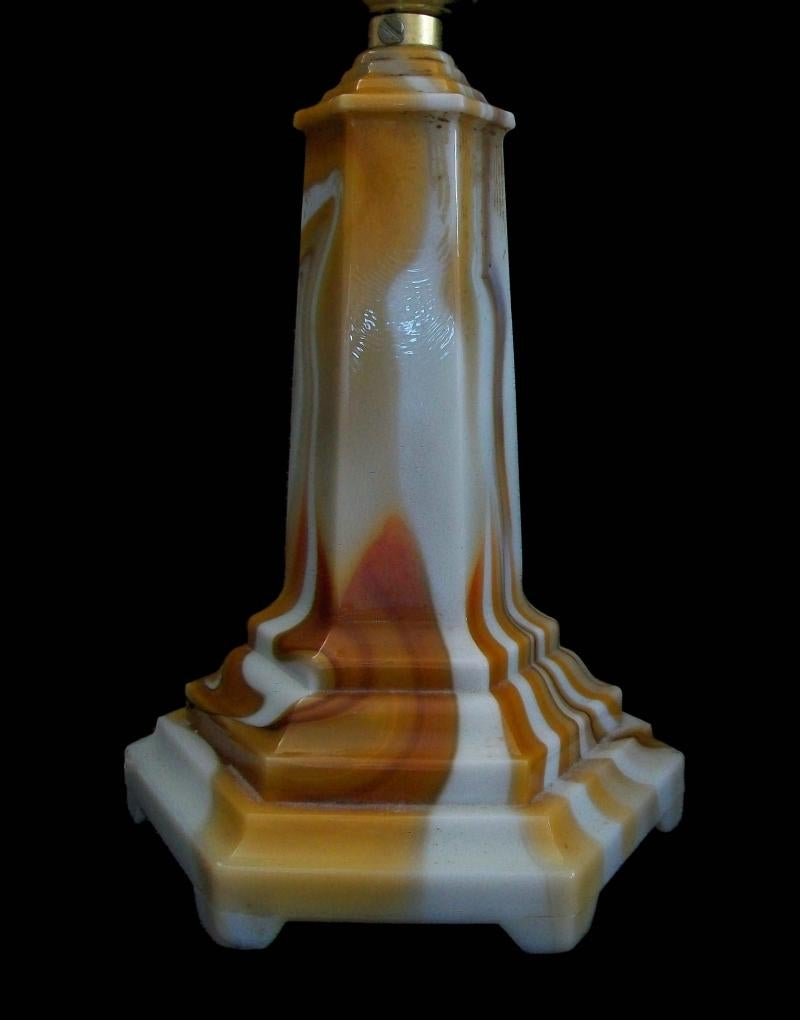 Globe Specialty Co. - Art Deco amber and white slag glass 'Boudoir' table lamp - pull chain on the socket (chain appears to be original) - remnants of the original Globe Specialty Co. label on the bottom (original Glolite label still attached - see