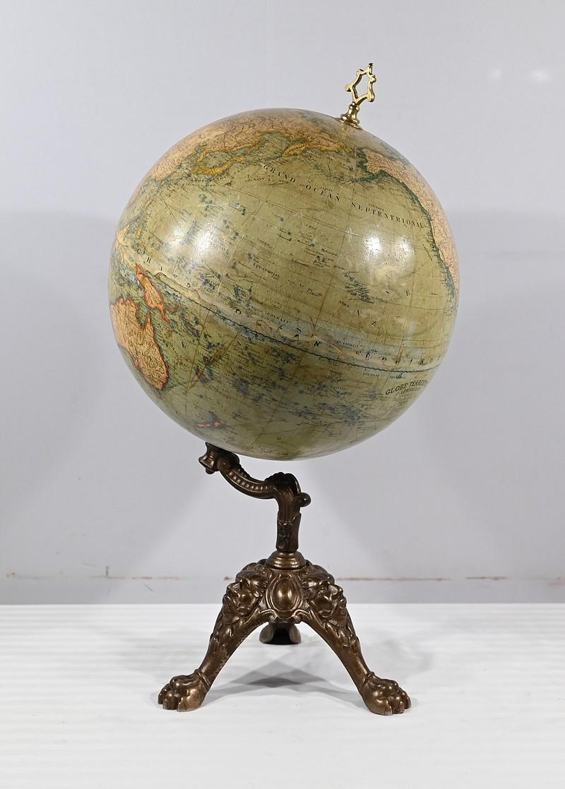 Français Globe terrestre en papier lithographié et fonte, J.Lebègue & Cie - Fin 19 en vente