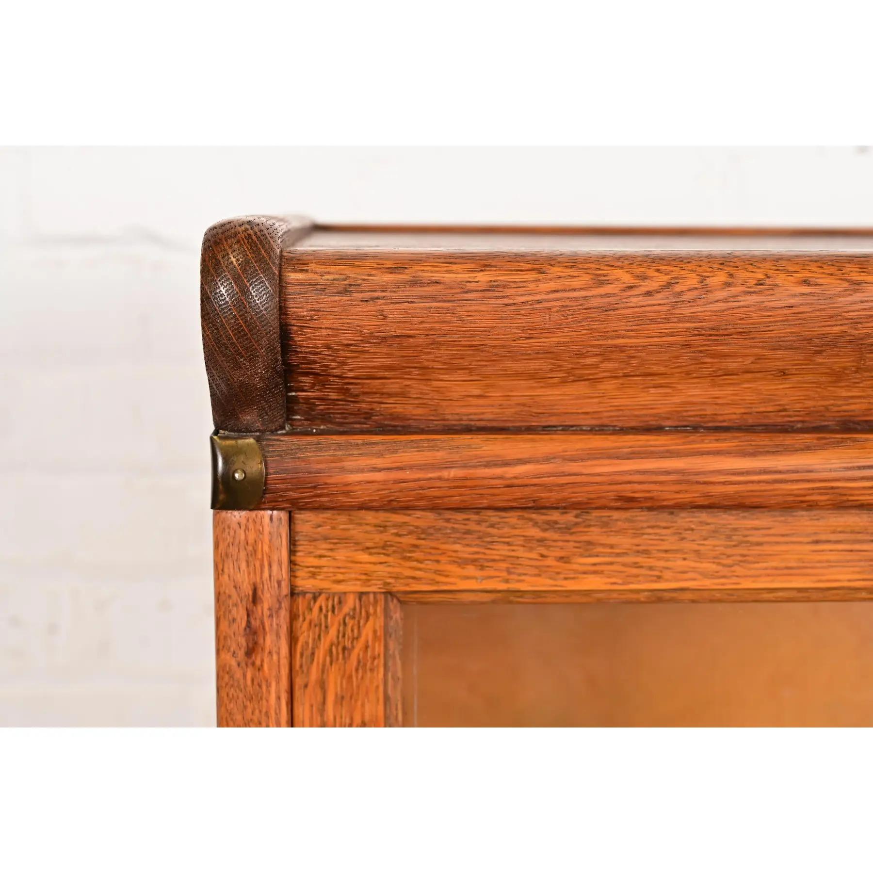 Globe Wernicke Antique Arts & Crafts Oak Four-Stack Barrister Bookcase For Sale 4