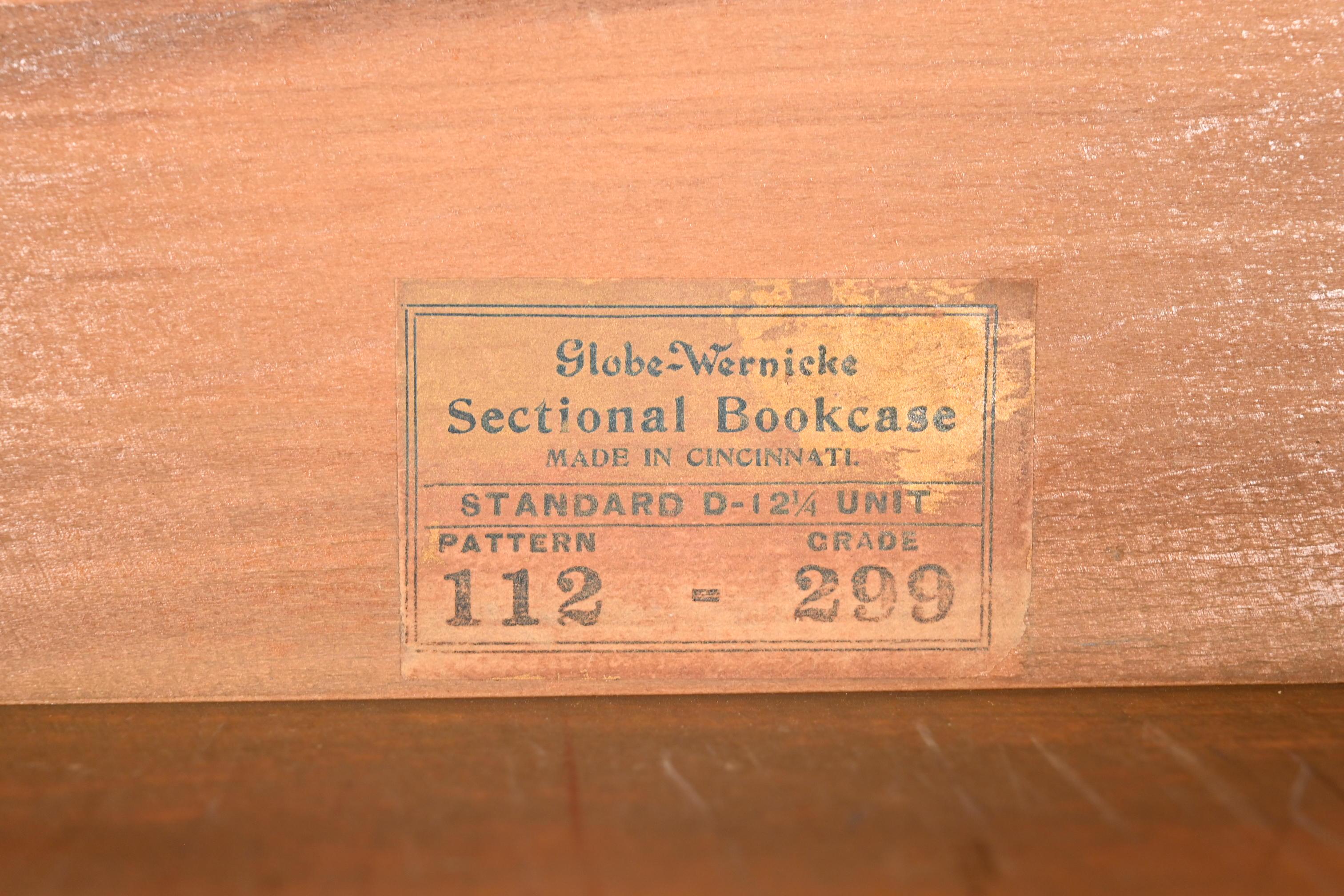 Globe Wernicke Arts & Crafts Oak Five-Stack Barrister Bookcase, Circa 1920s 3