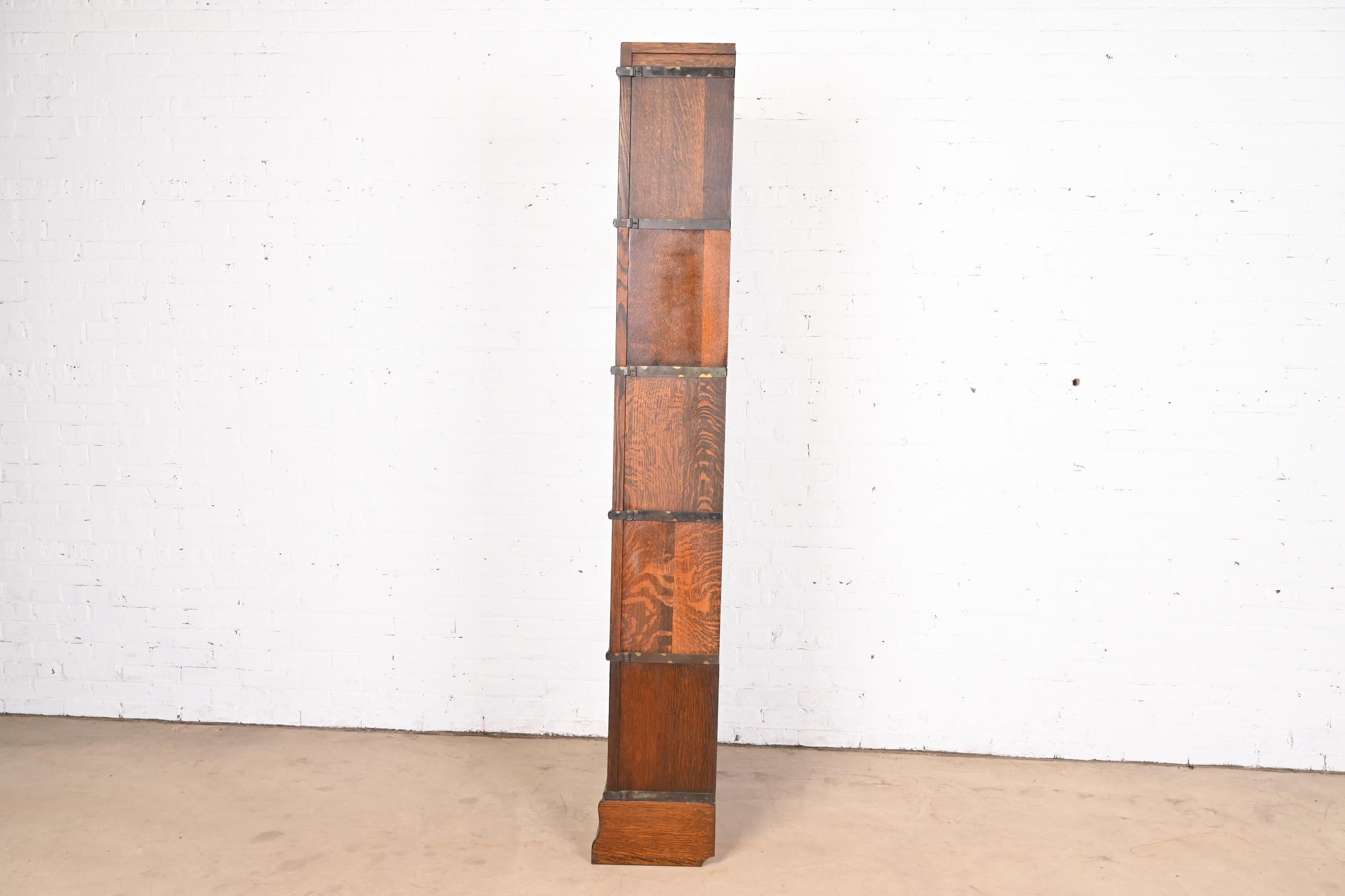 Globe Wernicke Arts & Crafts Oak Five-Stack Barrister Bookcase, Circa 1920s 5