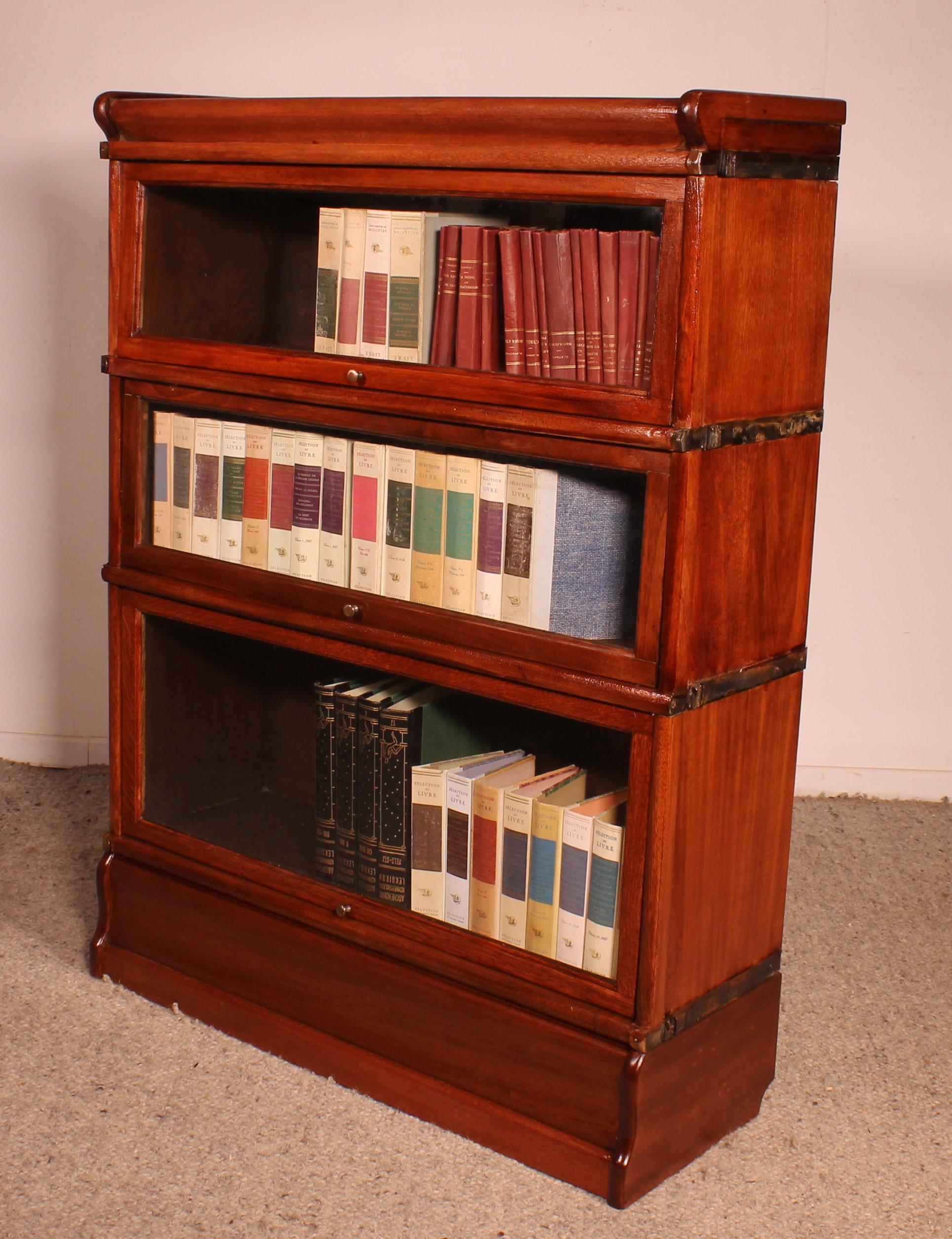 Globe Wernicke Bookcase In Mahogany Of 3 Elements For Sale 5