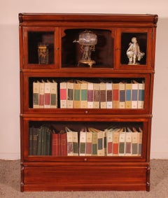Globe Wernicke Bookcase In Mahogany Of 3 Elements With Small Cabinet