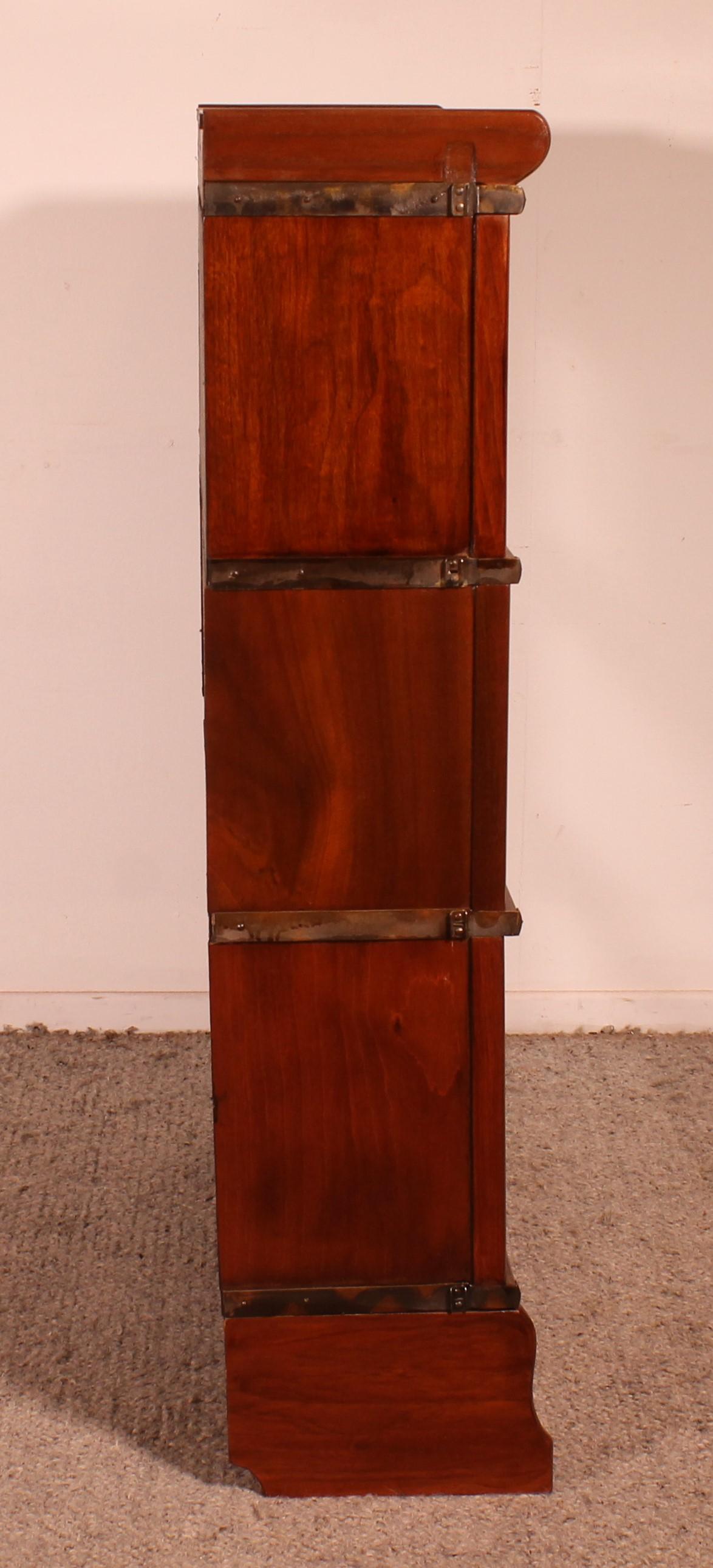 Globe Wernicke Bookcase In Mahogany Of 3 Elements With Small Cabinet For Sale 1