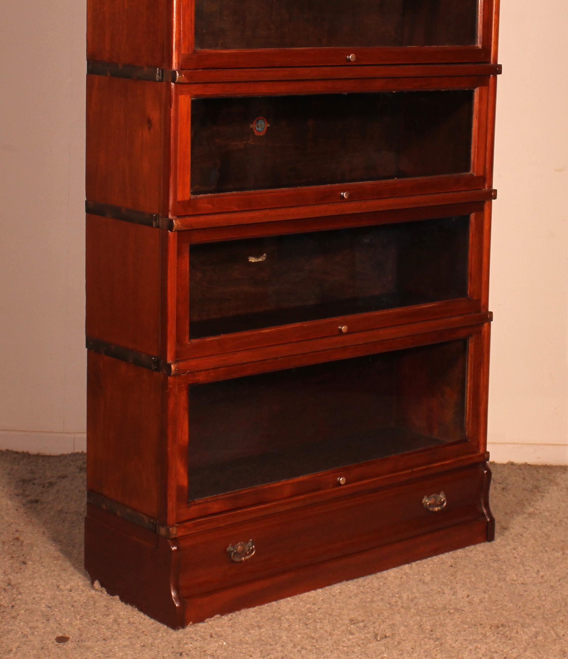 Globe Wernicke Bookcase In Mahogany Of 6 Elements In Good Condition For Sale In Brussels, Brussels