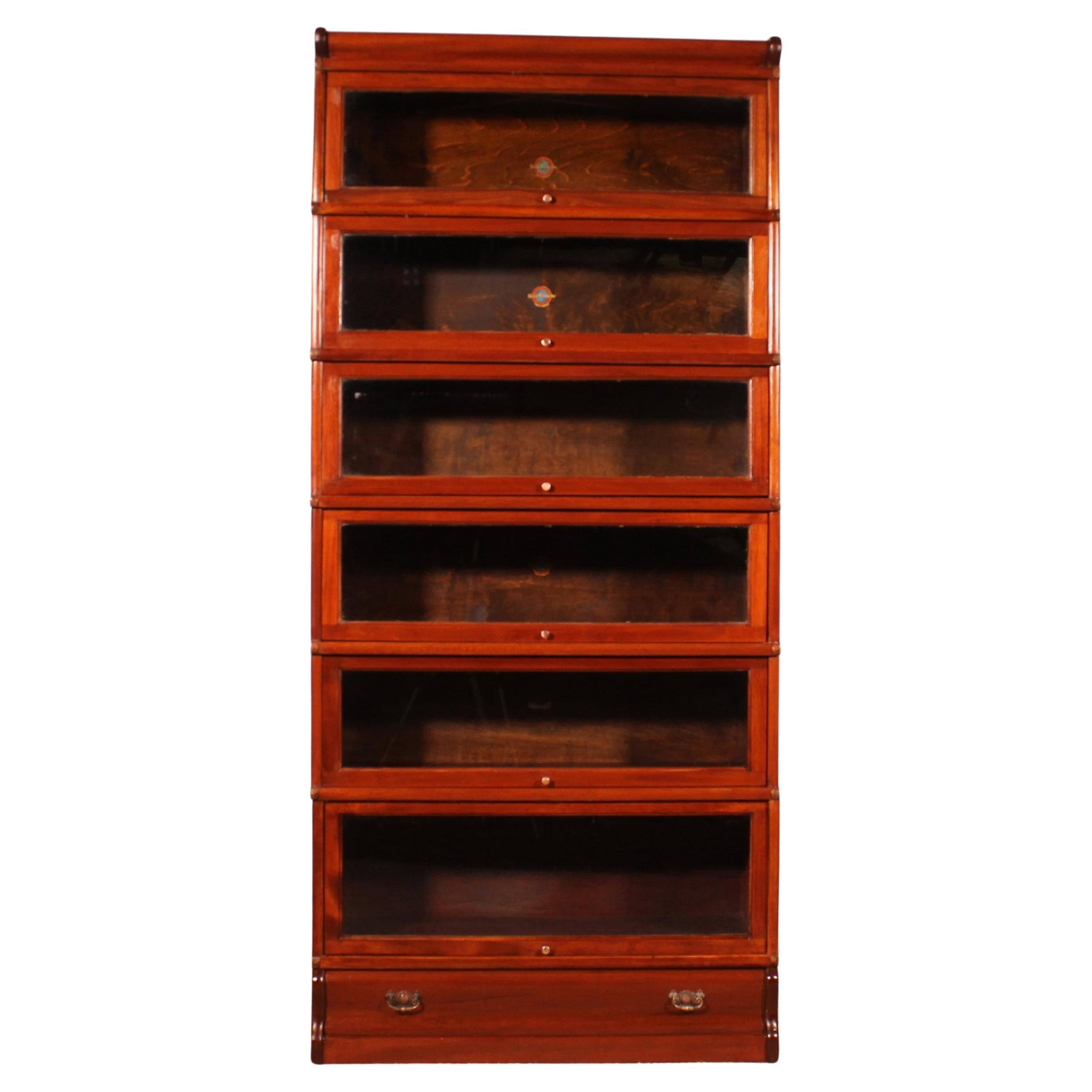 Globe Wernicke Bookcase In Mahogany Of 6 Elements