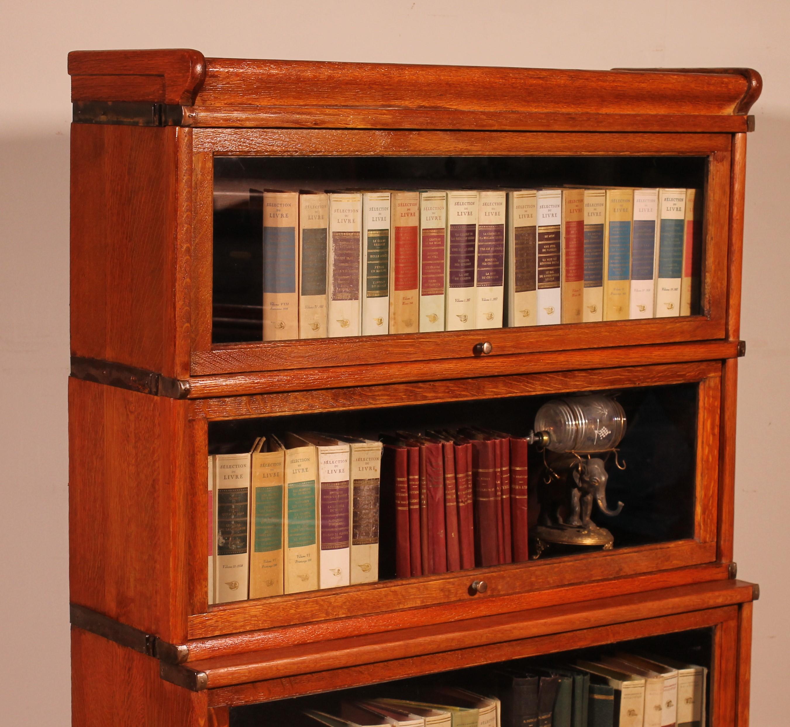 British Globe Wernicke Bookcase In Oak Of 3 Elements