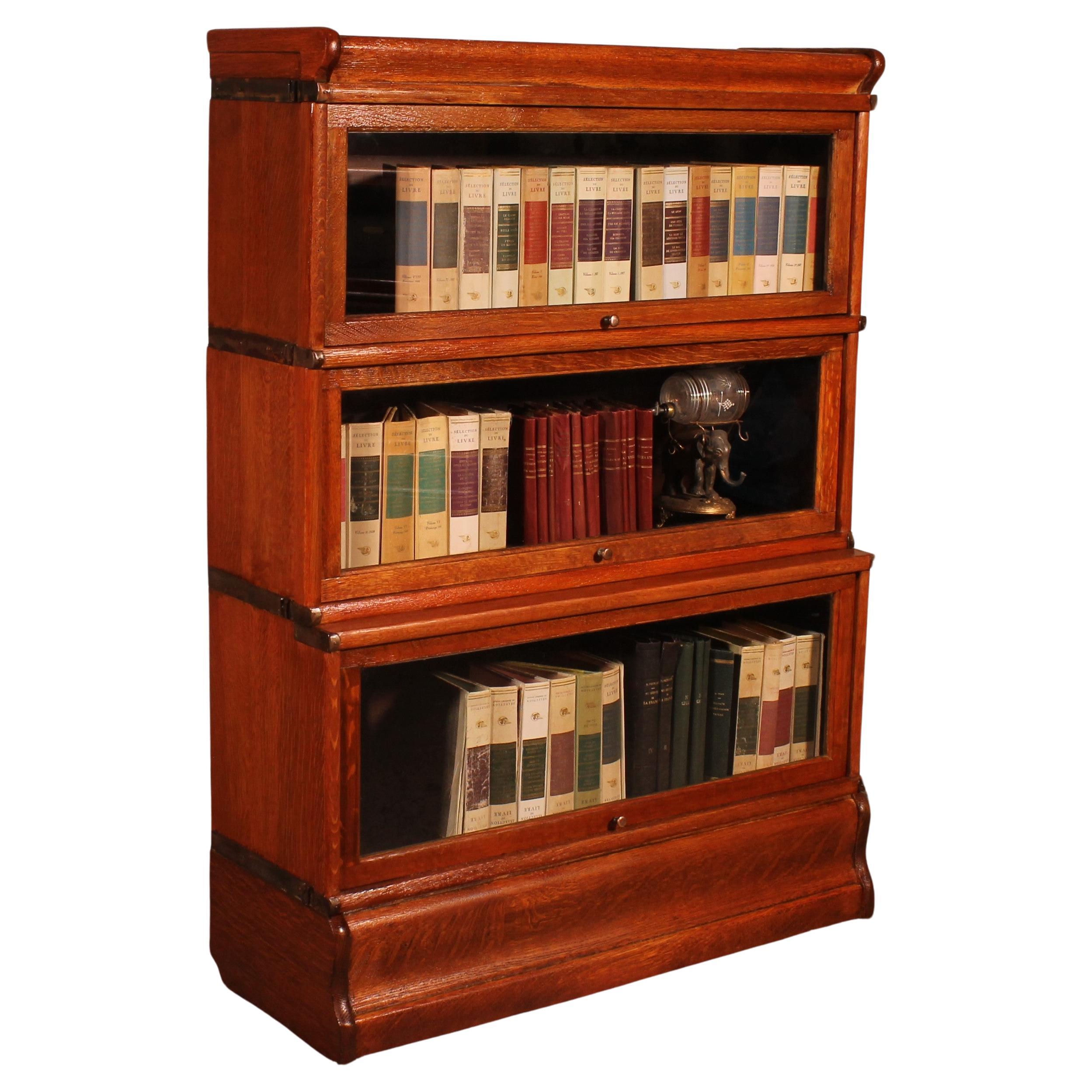 Globe Wernicke Bookcase In Oak Of 3 Elements