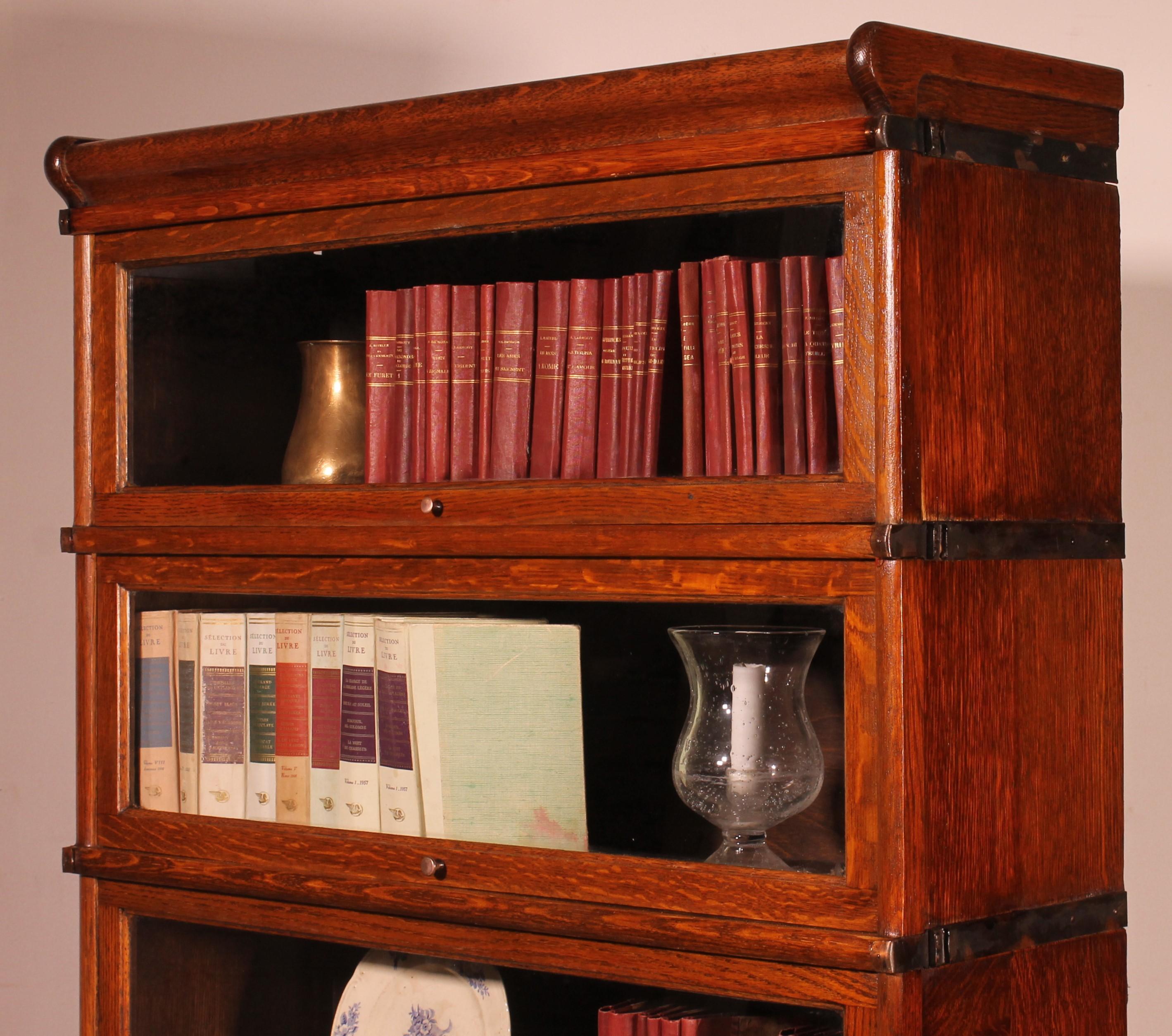 Globe Wernicke Bookcase In Oak Of 5 Elements For Sale 7