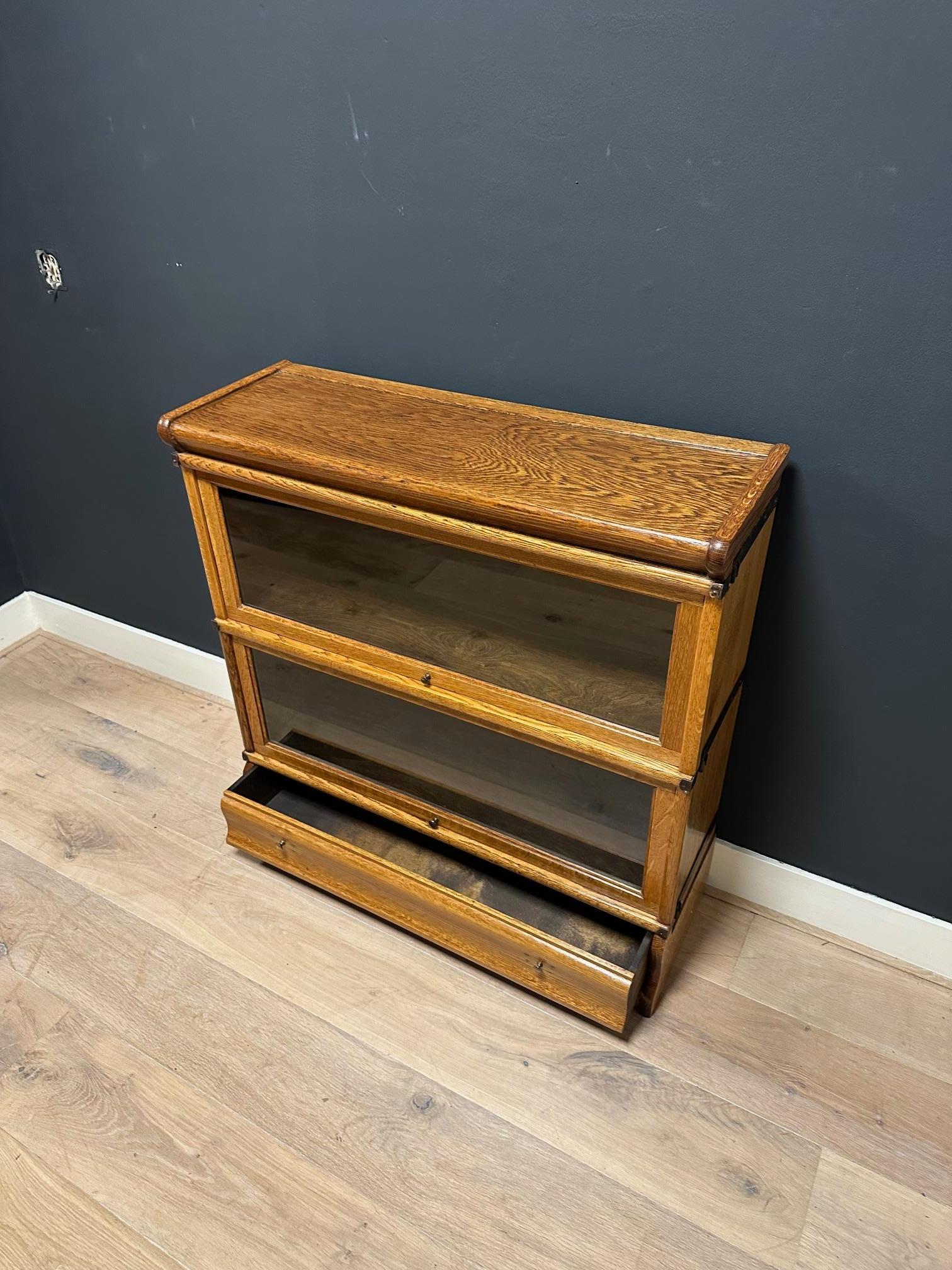 Libreria Globe Wernicke / Libreria girevole in vendita 2