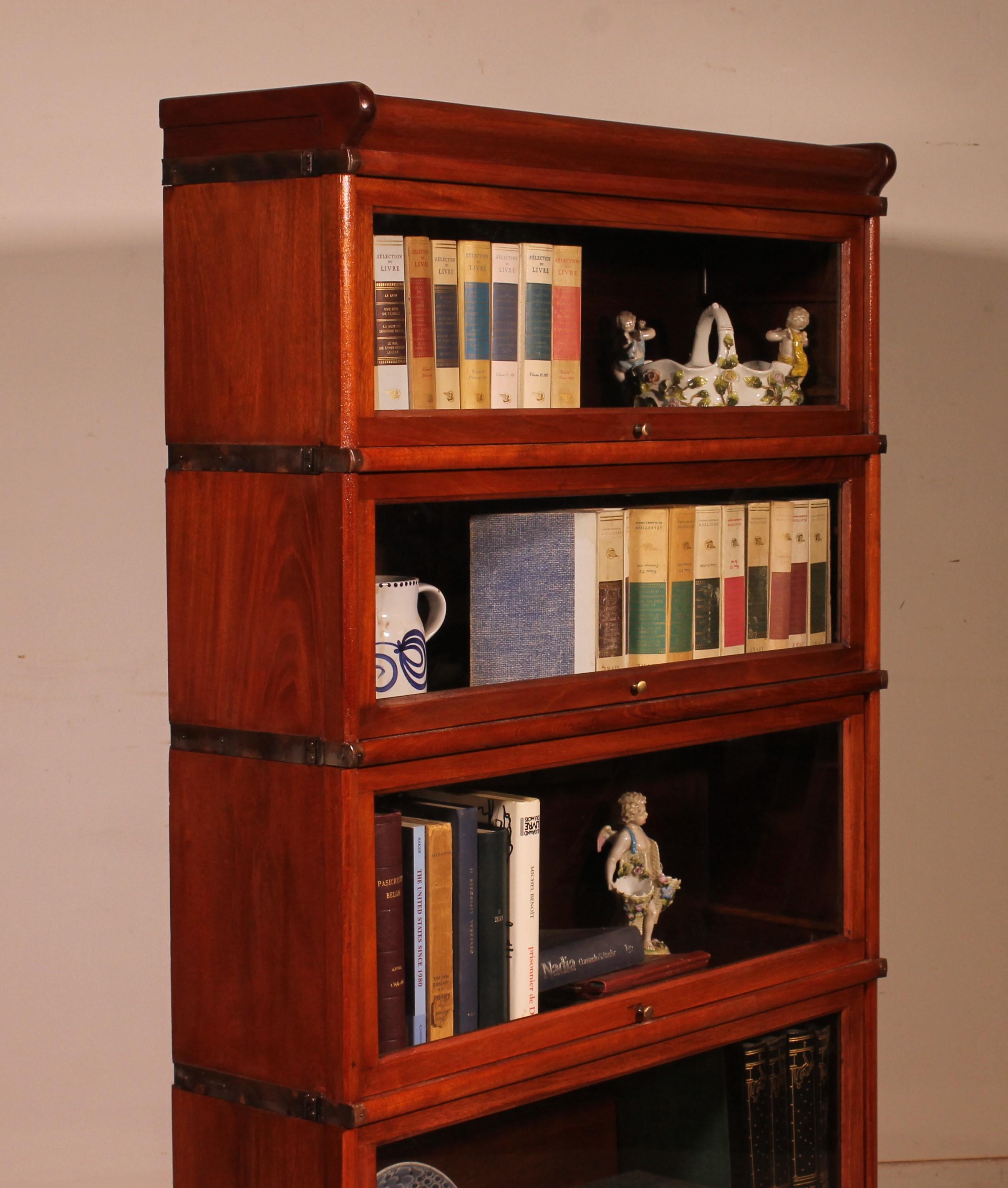 XIX secolo Globe Wernicke Libreria in mogano a 4 elementi con cassetto in vendita