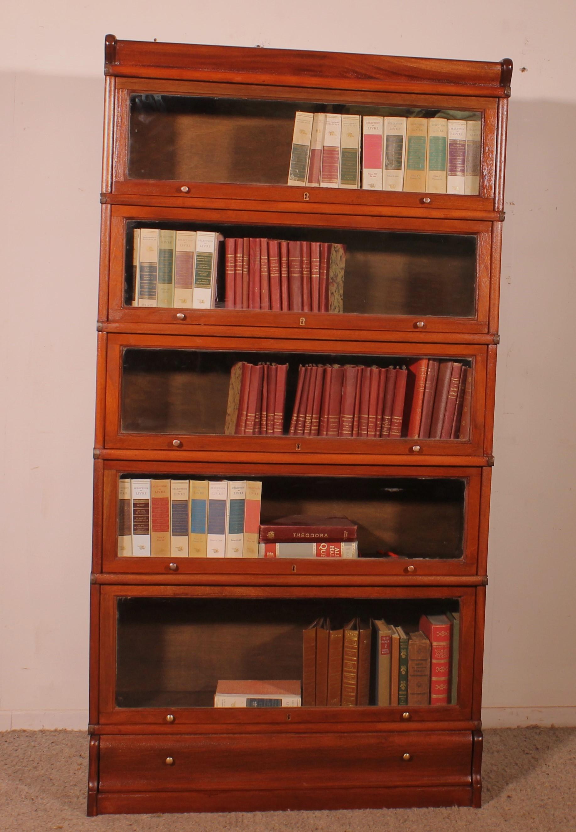 Estetismo Globe Wernicke Libreria in mogano a 5 elementi con cassetto in vendita