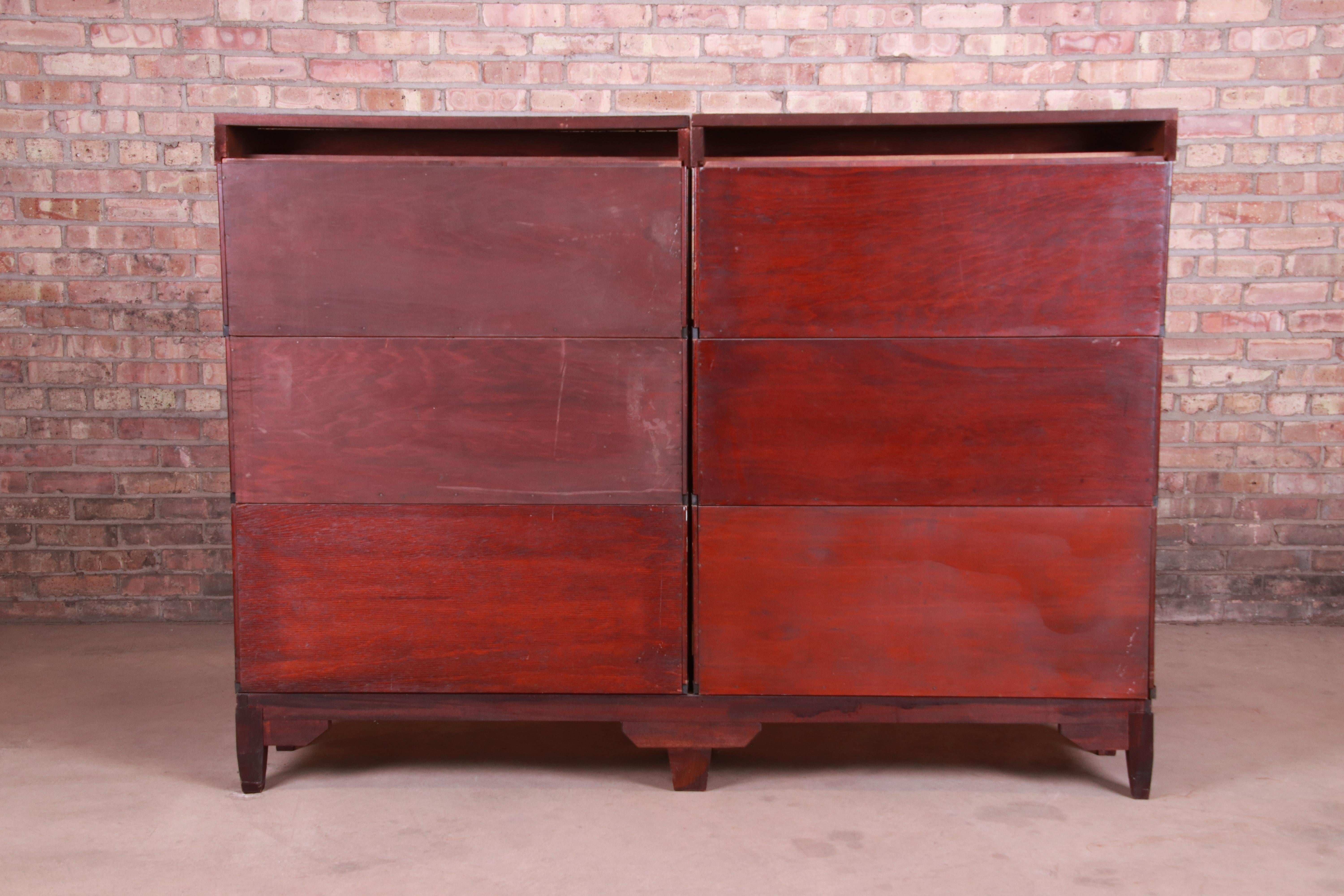 Globe Wernicke Mahogany Double Barrister Bookcase with Leaded Glass Doors, 1920s 5