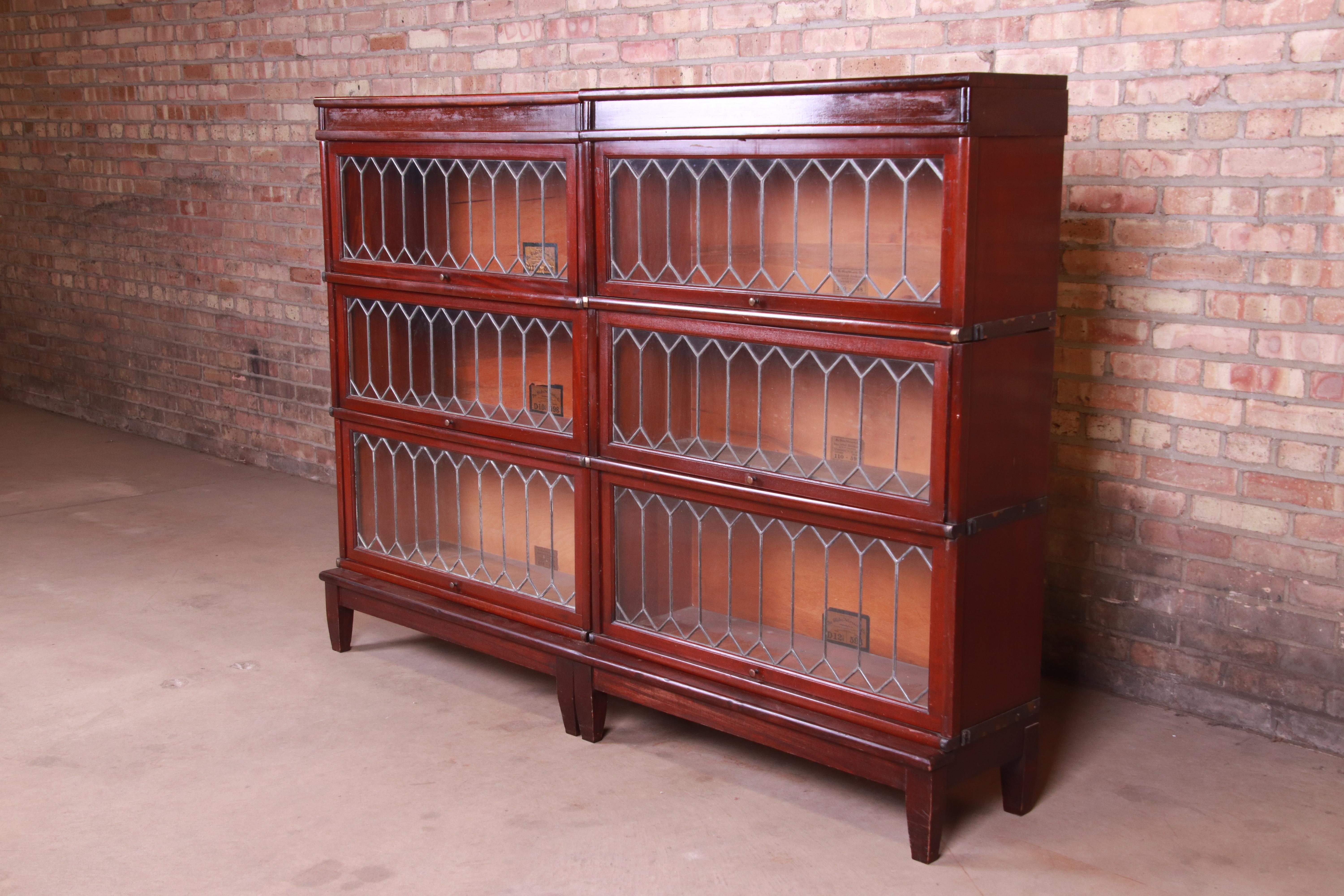 Arts and Crafts Globe Wernicke Mahogany Double Barrister Bookcase with Leaded Glass Doors, 1920s