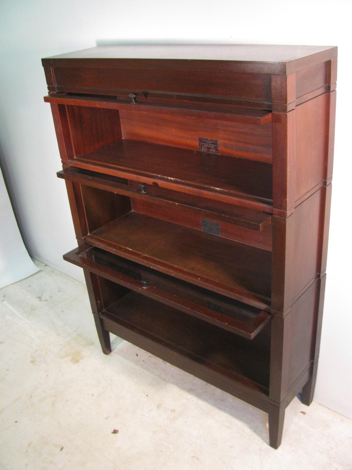 Stained Globe Wernicke Mahogany Stacking Barrister Bookcase