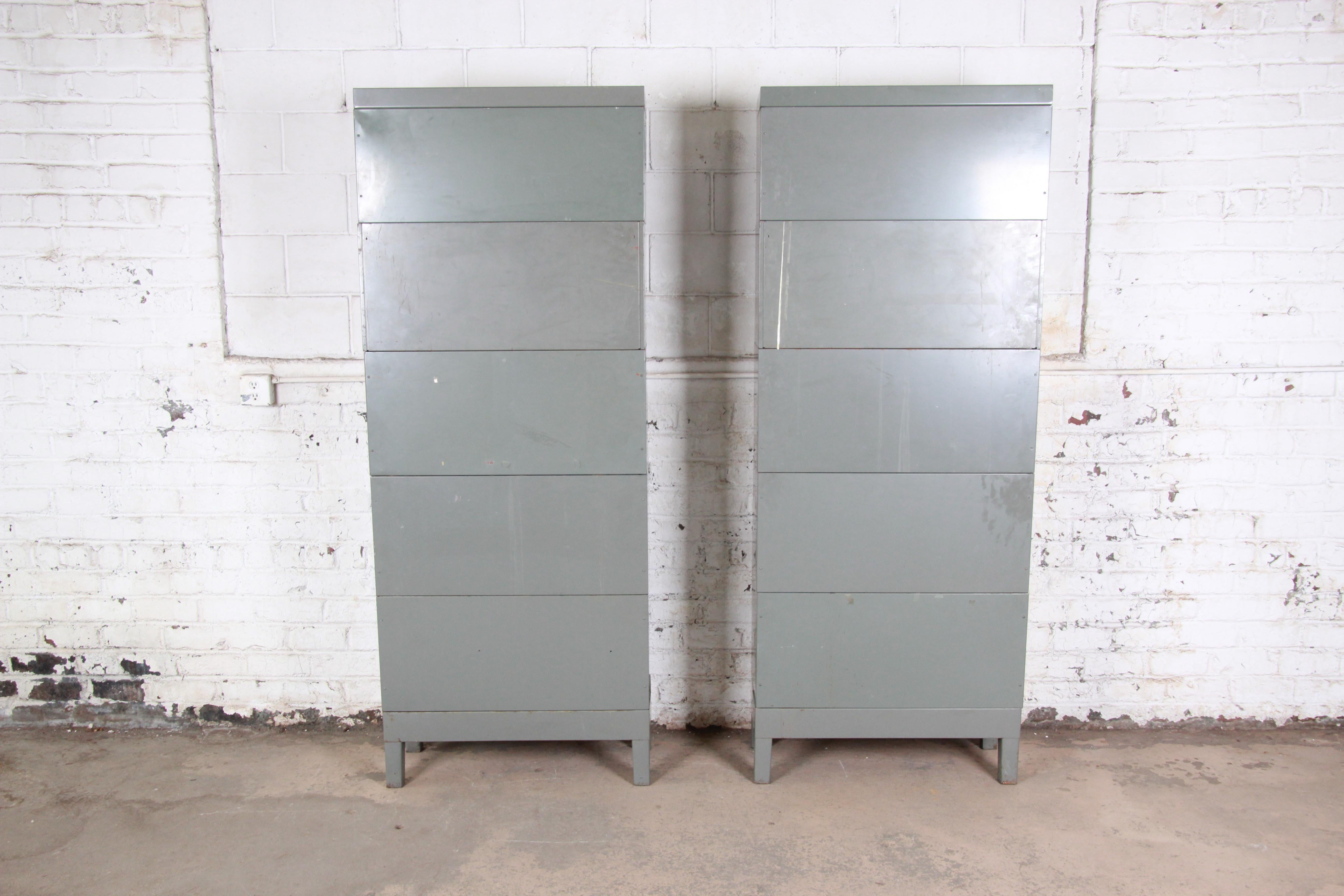 Globe Wernicke Midcentury Industrial Five-Stack Barrister Bookcases, 1960s 4