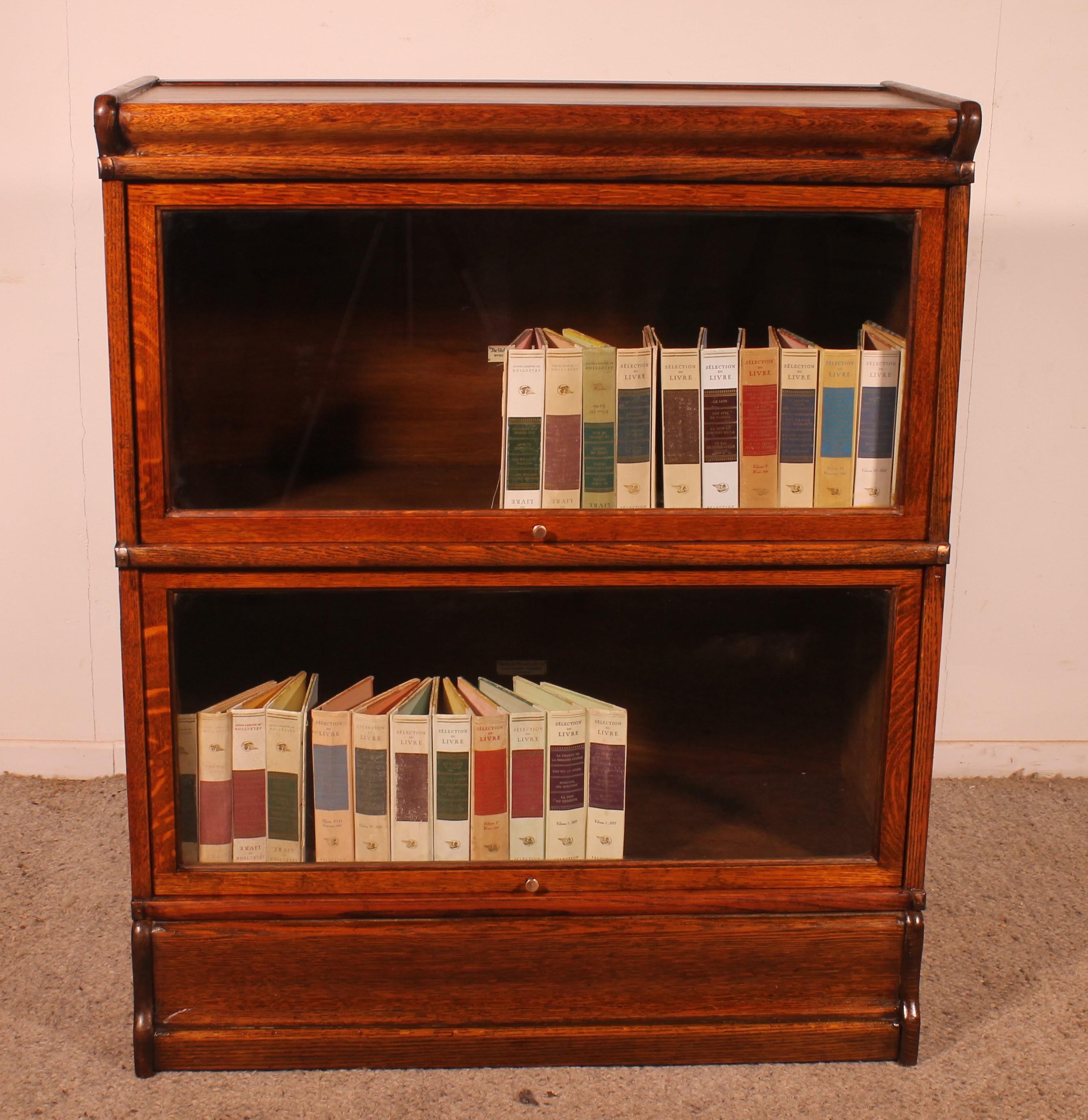 Edwardian Globe Wernicke Oak Bookcase Set Of 2 For Sale