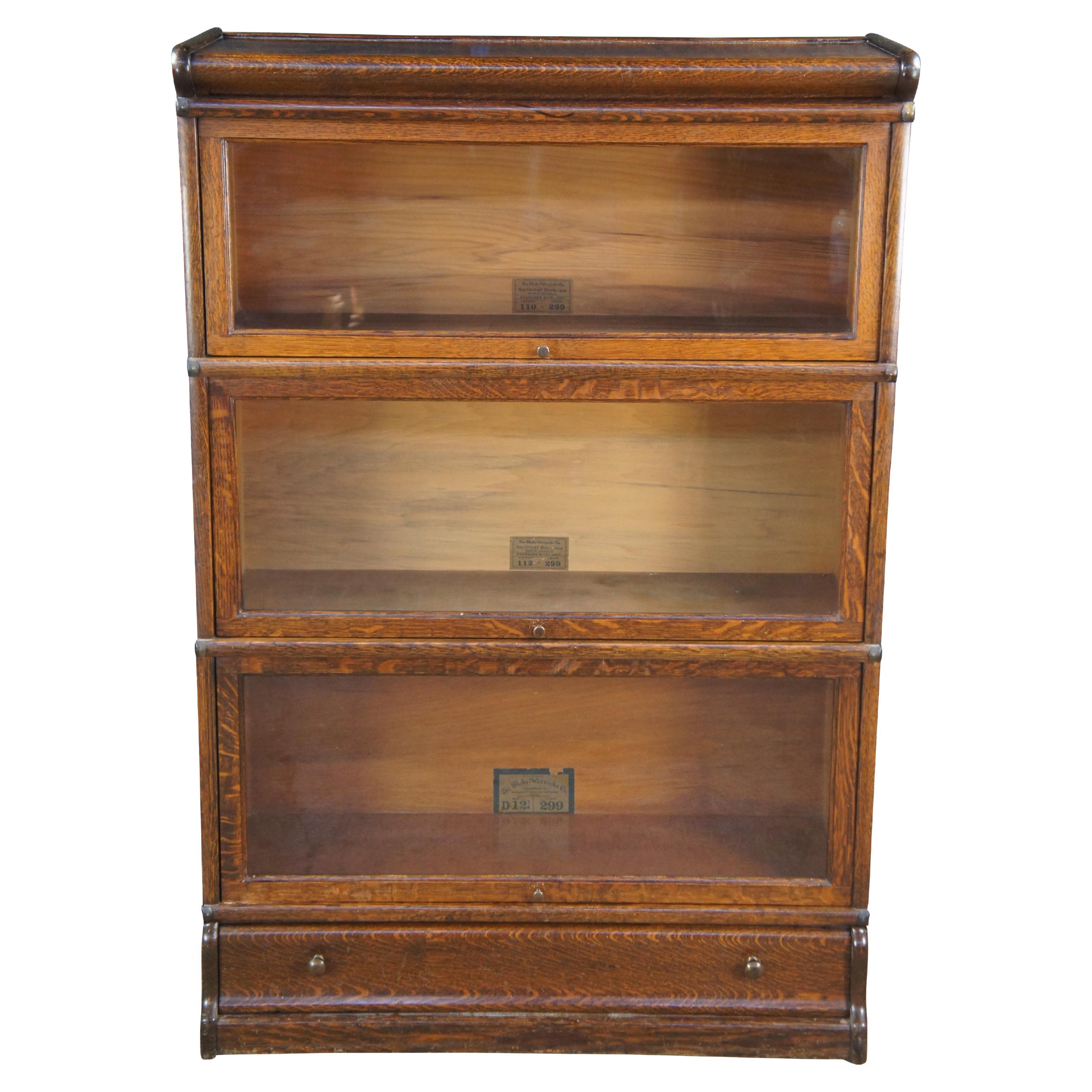 Globe Wernicke Quartersawn Oak Mission Stacking Barrister Bookcase w Drawer For Sale