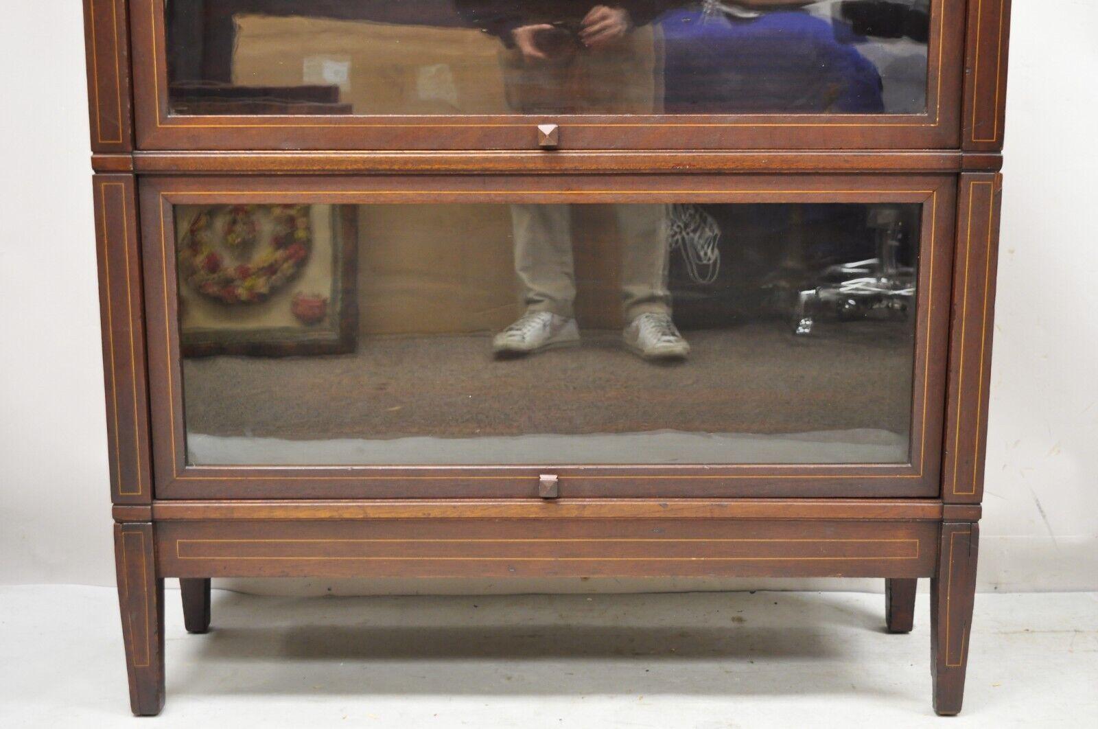 Globe Wernicke Sheraton Mahogany 2 Section Stacking Barrister Lawyers Bookcase In Good Condition In Philadelphia, PA
