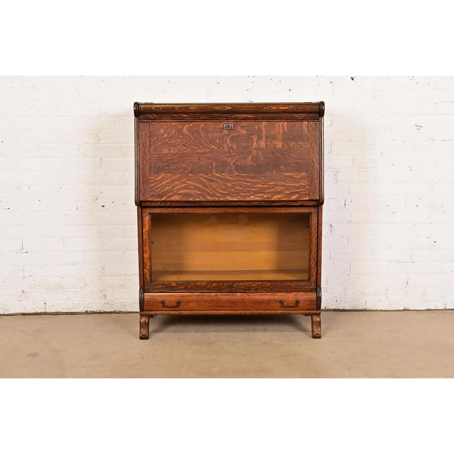 Arts and Crafts Globe Wernicke Stile antico Mission Arts & Crafts in quercia Scrivania a ribalta in vendita