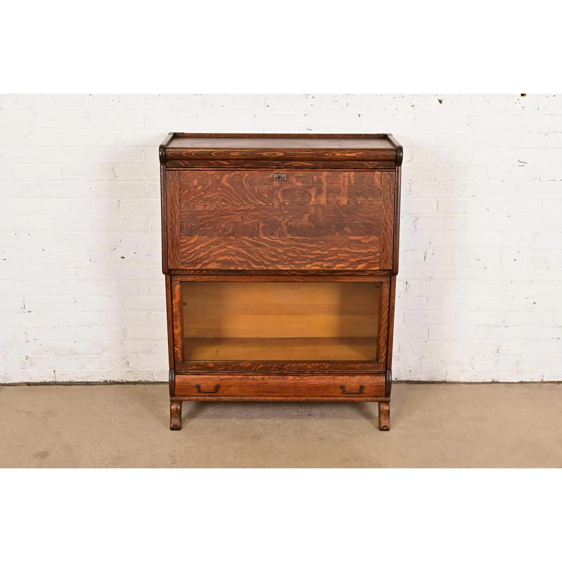 Americano Globe Wernicke Stile antico Mission Arts & Crafts in quercia Scrivania a ribalta in vendita