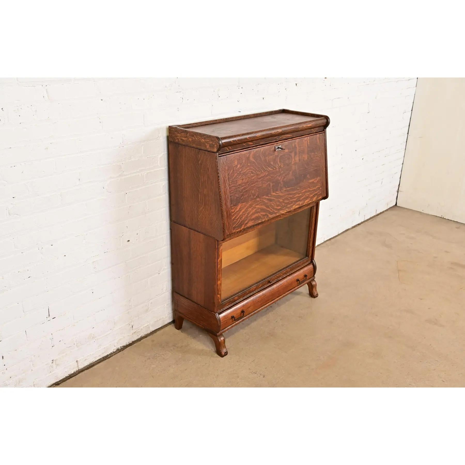 Globe Wernicke Stile antico Mission Arts & Crafts in quercia Scrivania a ribalta In condizioni buone in vendita a South Bend, IN