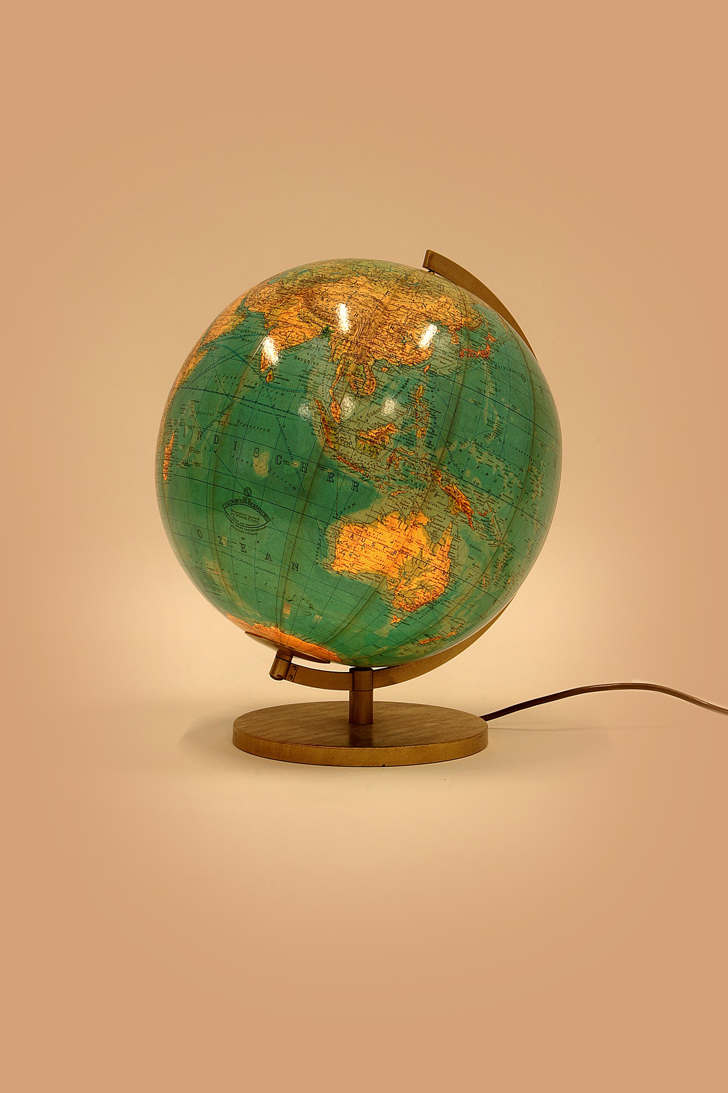 Globe with Light from Columbus Duo Erdglobe Germany, 1970 In Good Condition In Oostrum-Venray, NL