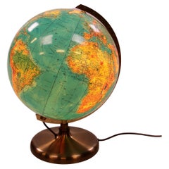 Globe avec lumière de JRO Verlag Munchen, Allemagne