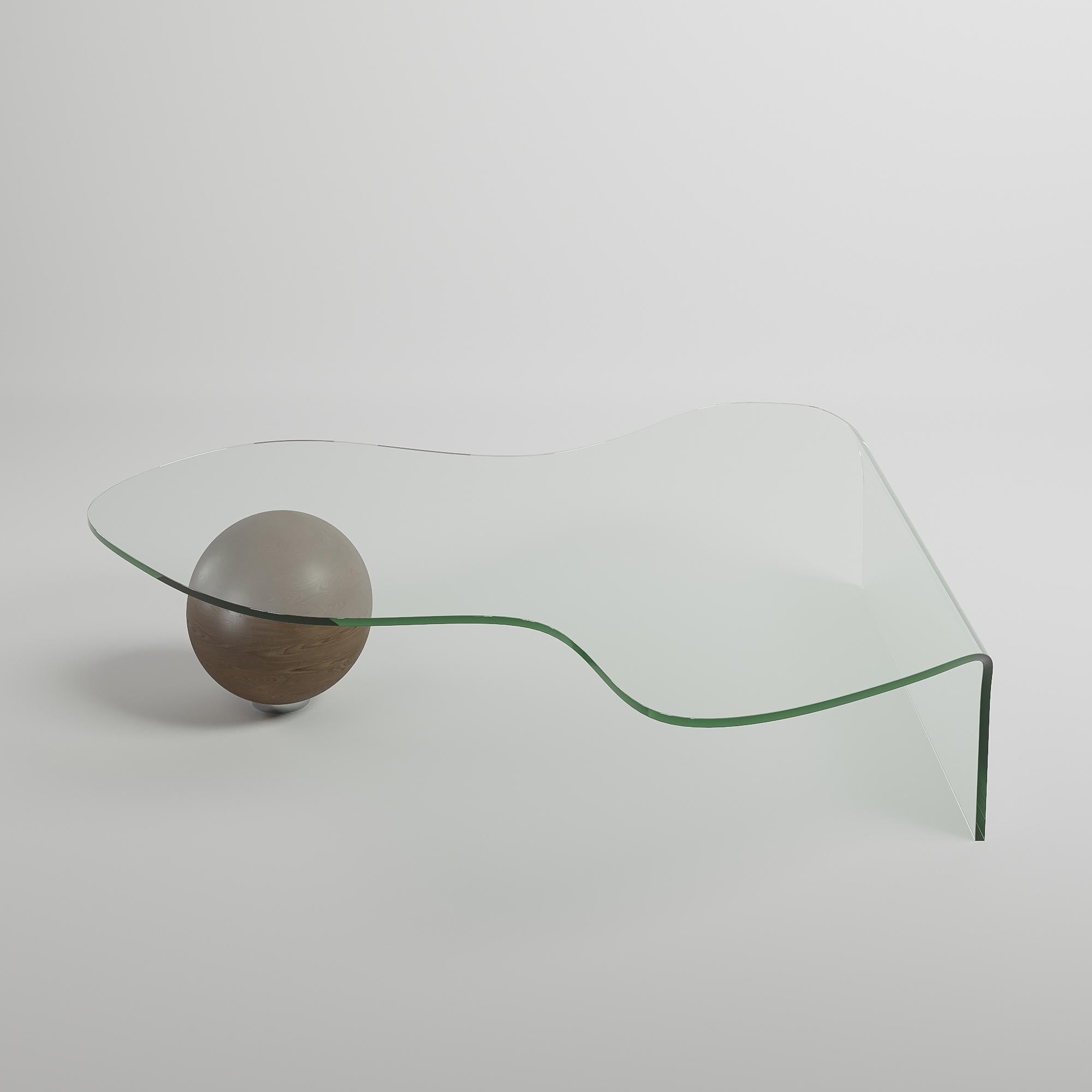 Globewoo Coffee Table in Clear Glass For Sale 3