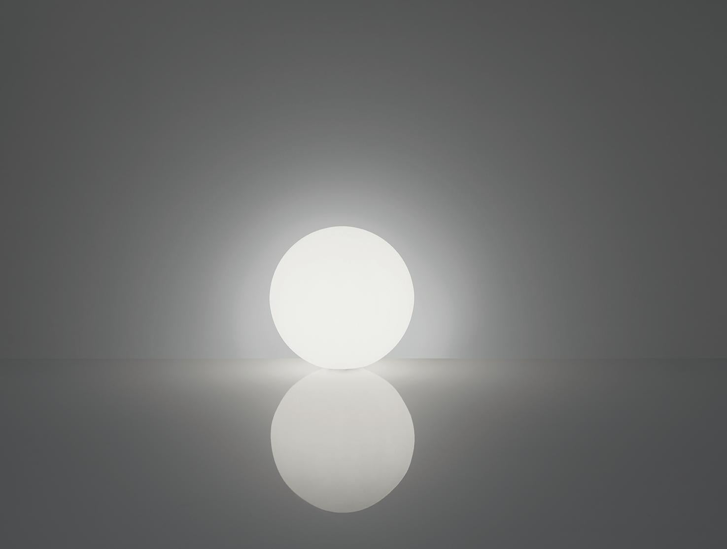 Globo 25 LED Table Lamp by SLIDE Studio
Dimensions: Ø 25 x H 23,5 cm.
Materials: Polyethylene.

This product is suitable for indoor and outdoor use. All our lamps can be wired according to each country. If sold to the USA it will be wired for the