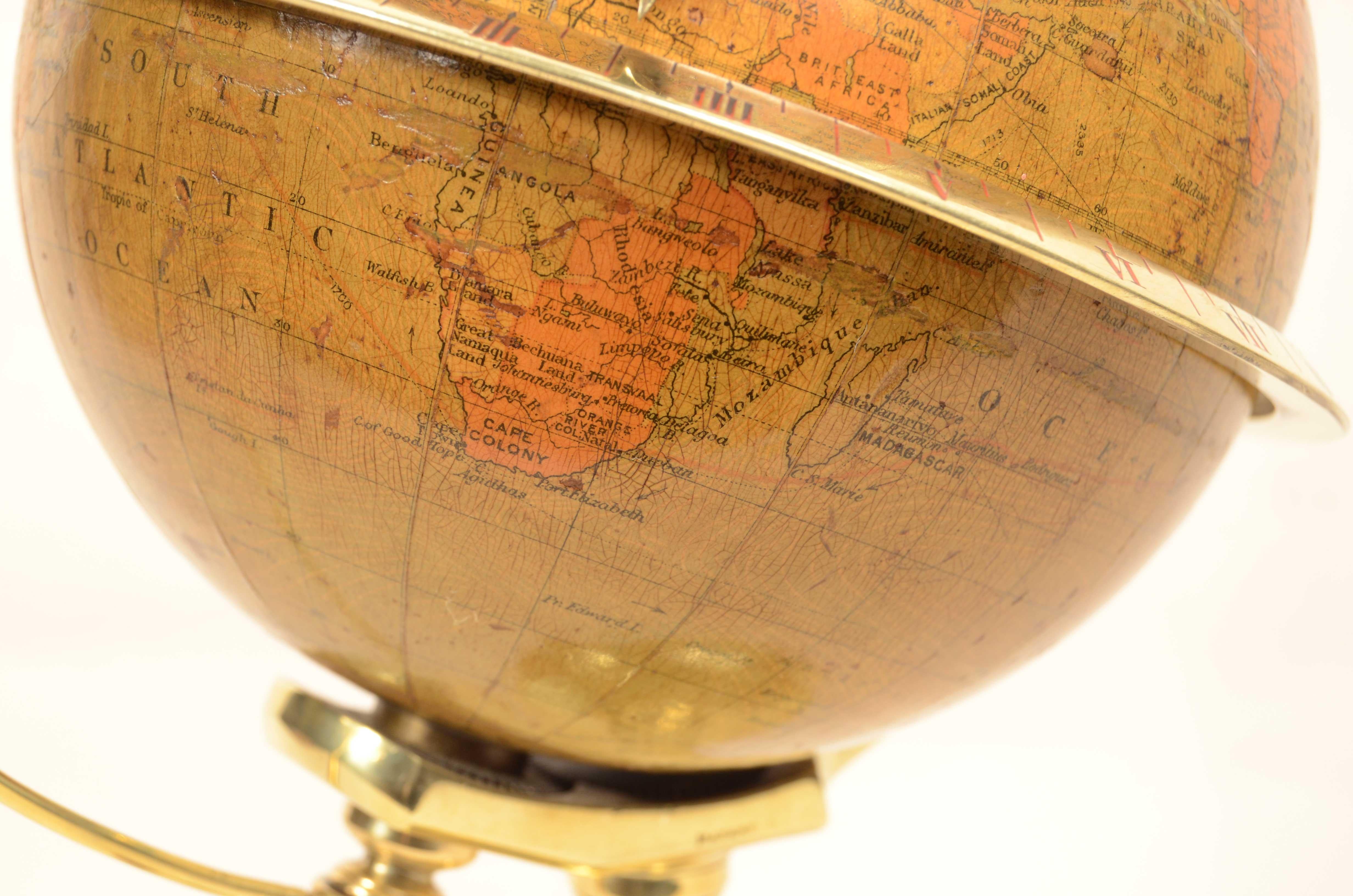 Globo terrestre completo di orologio carica di 8 giorni e fase lunare fine '800 in vendita 15