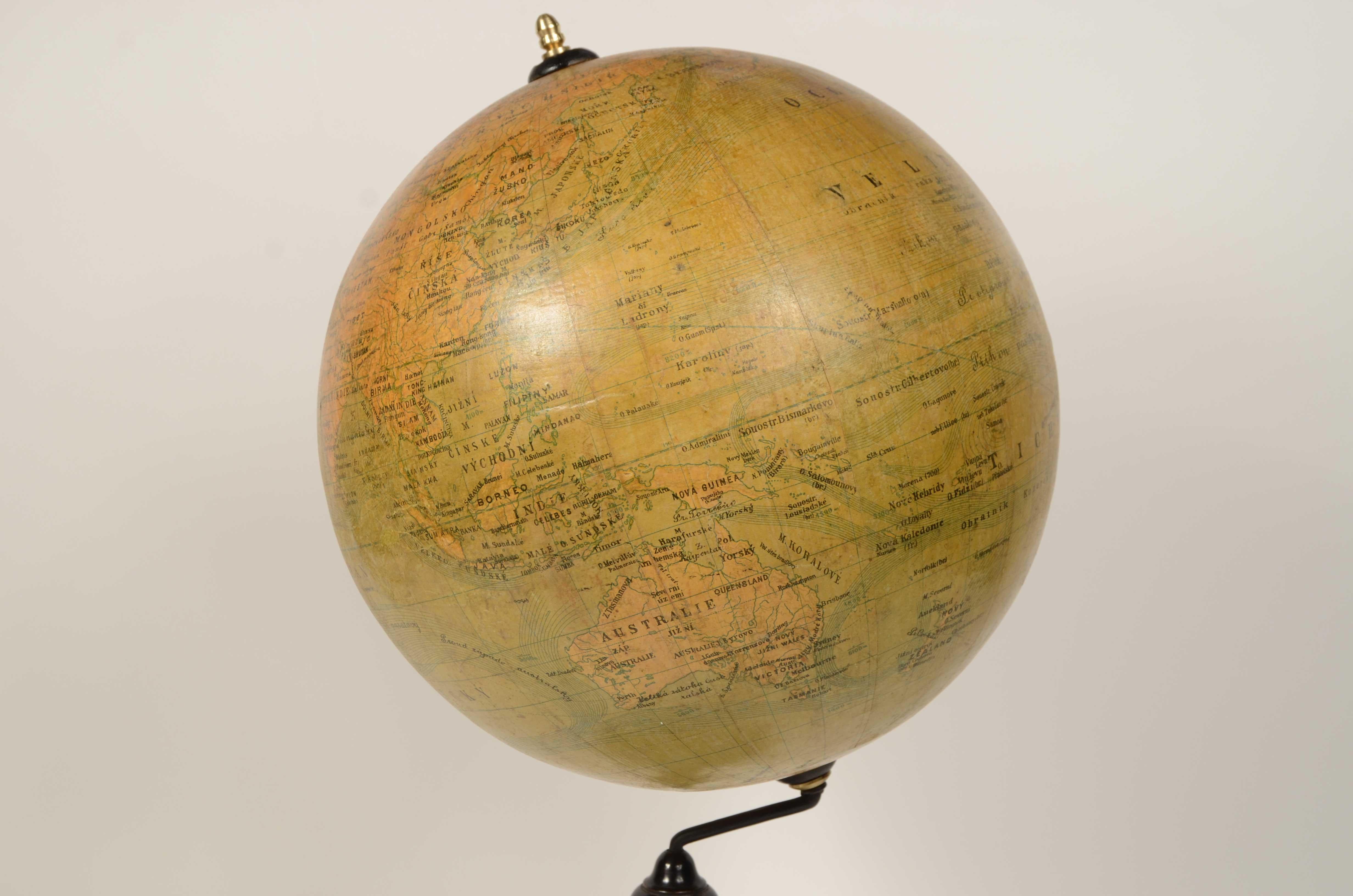 Globo terrestre del geografo e cartografo dell’ Impero Austro-Ungarico Jan Felkl Late 19th Century en venta