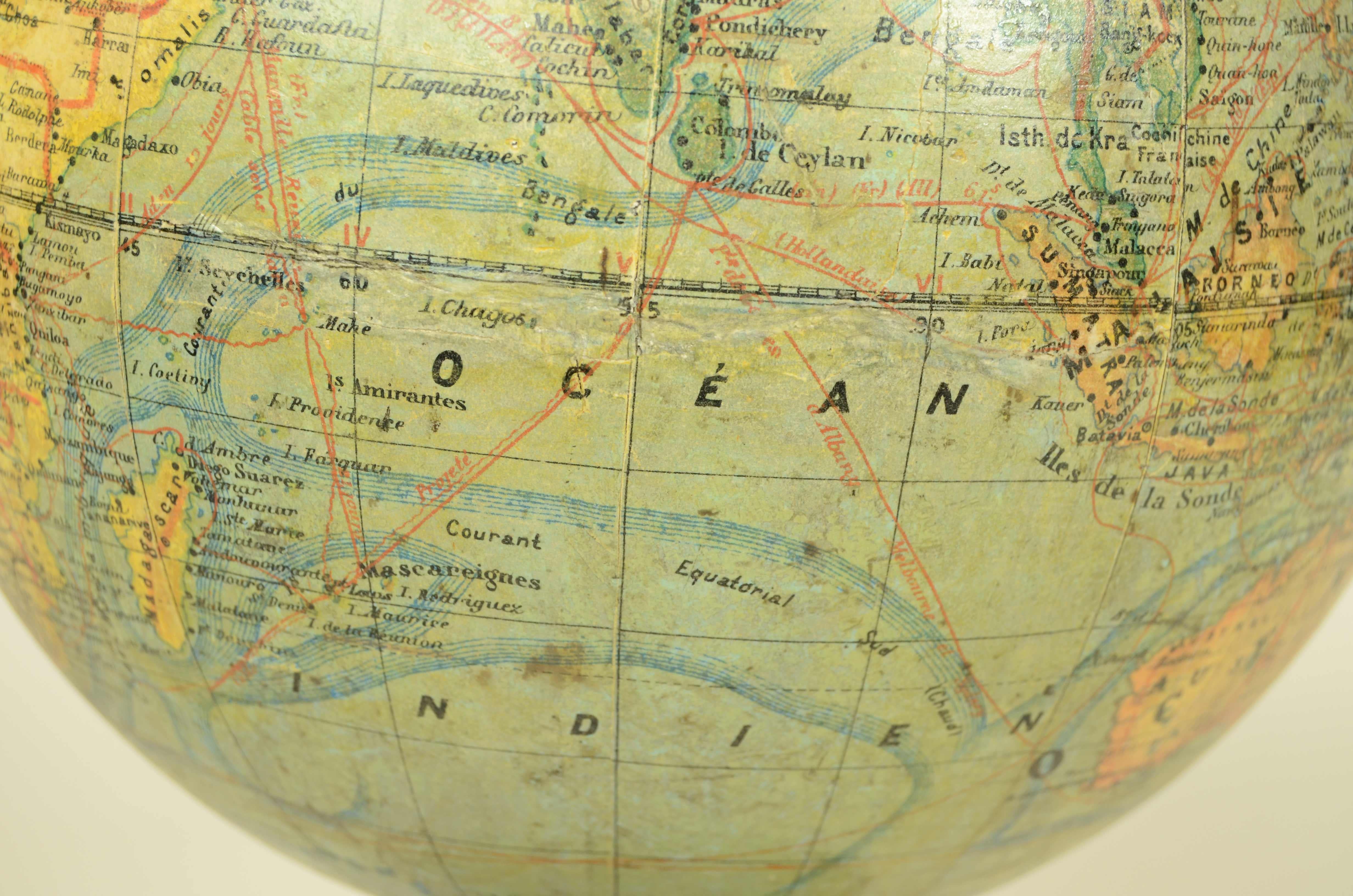 Globo terrestre edito alla fine del XIX secolo dal geografo francese J. Forest en vente 6