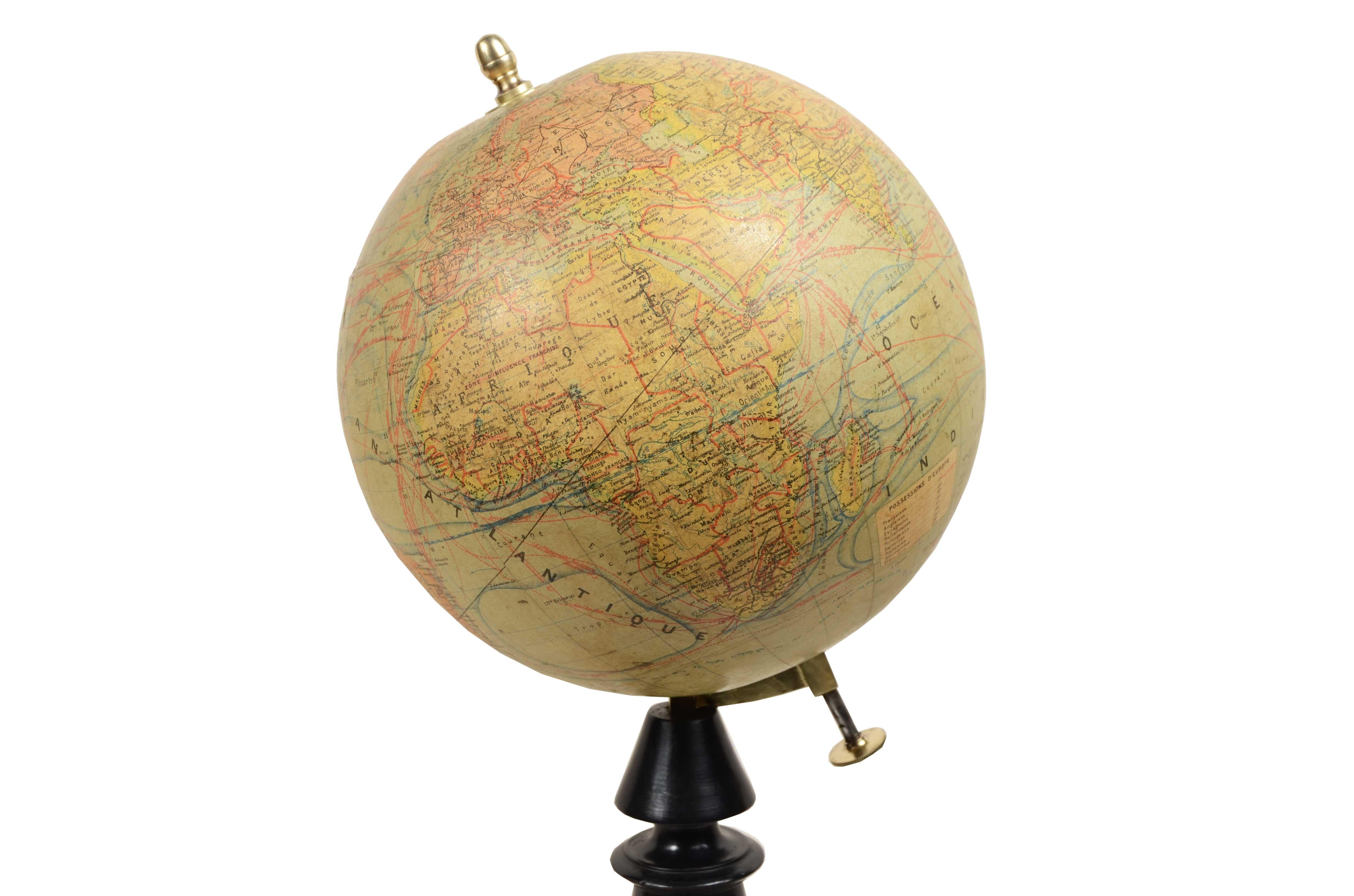 Terrestrial globe edited in the late 19th century by French geographer J. Forest; in addition to the spatial map, ocean currents and major trade routes of the period are depicted. Papier-mâché and plaster sphere covered with the segments of