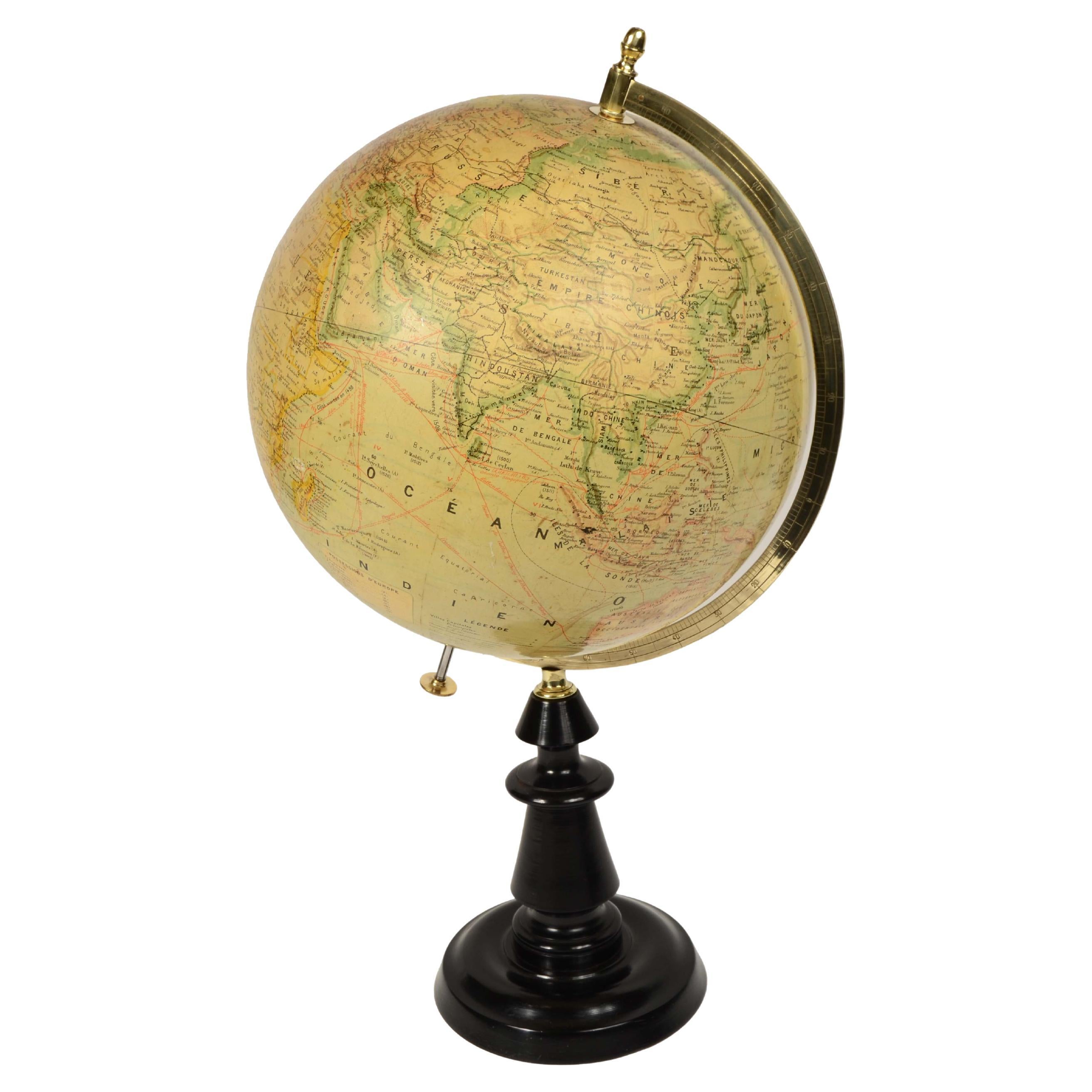 Globo terrestre edito alla fine dell'800 dal  geografo francese Joseph Forest