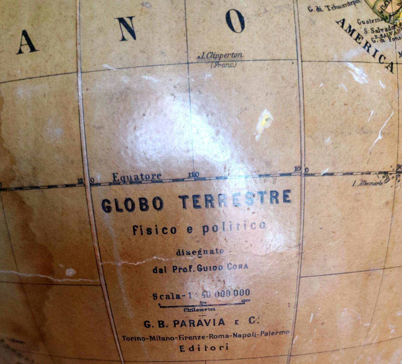 Metal globo terrestre mappamondo design guido cora per paravia  1920 - inizi del 900 For Sale