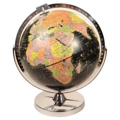 Encyclopaedia Britannica 1960 globe noir avec base en métal chromé