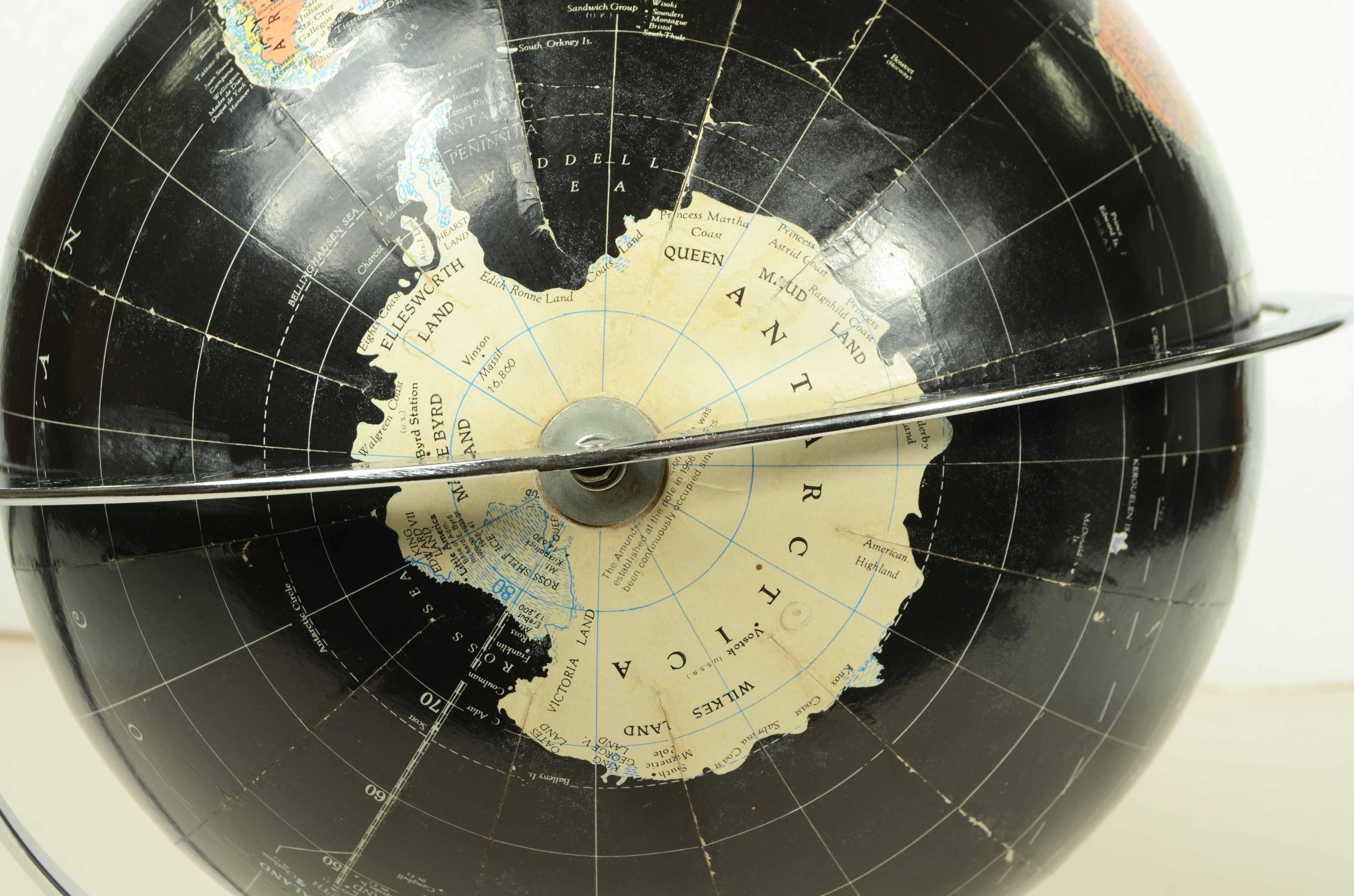 Globo terrestre nero dell’Enciclopedia Britannica degli anni sessanta en vente 3